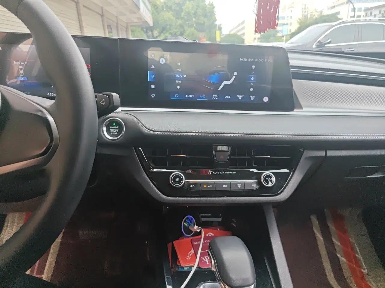Ford Escort 2021 1.5L Automatic Diamond Edition — миниатюра 13