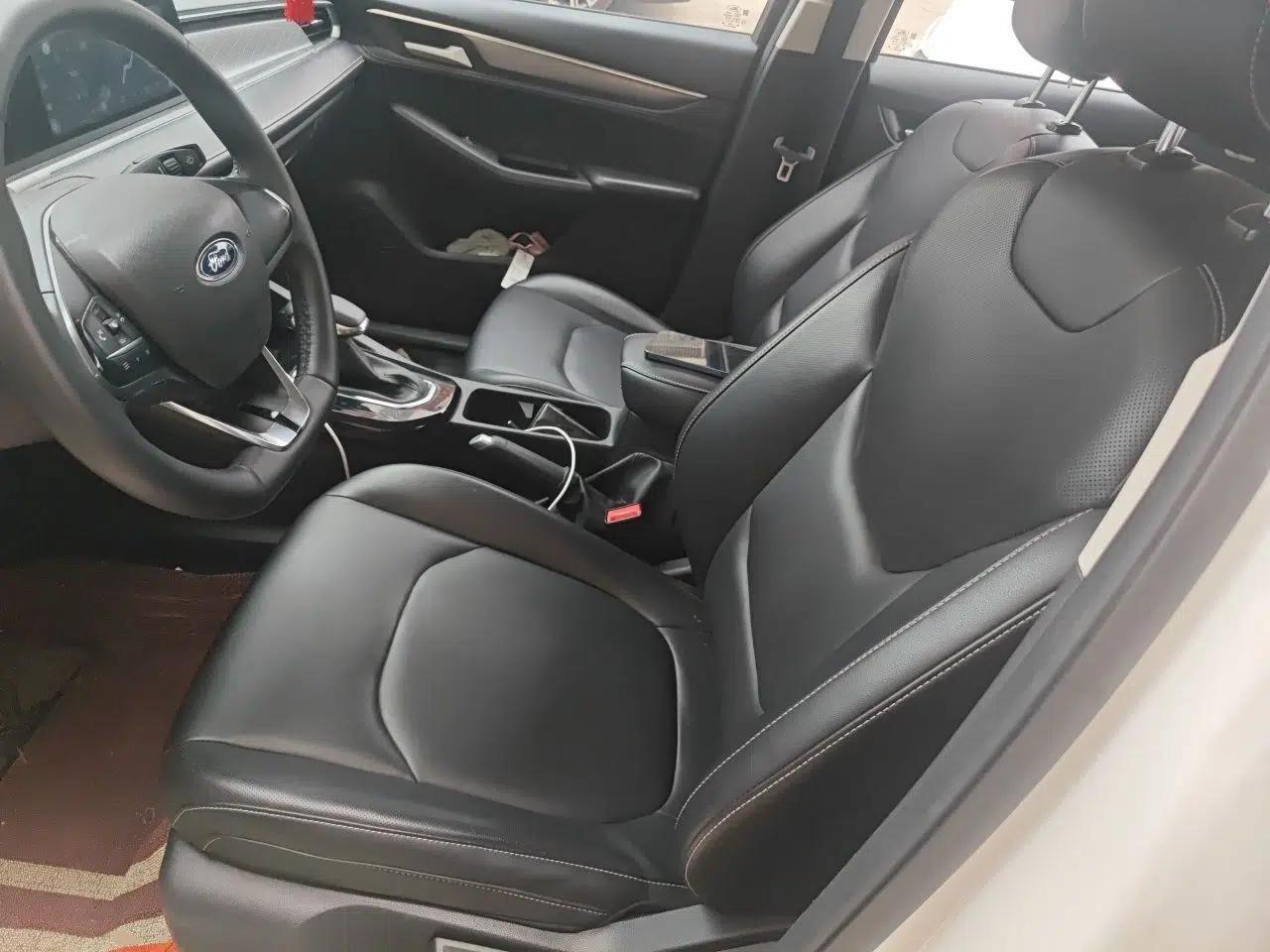 Ford Escort 2021 1.5L Automatic Diamond Edition — миниатюра 15