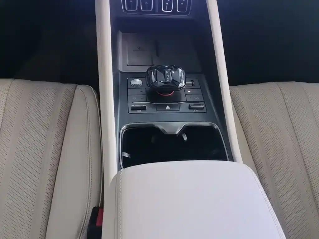Song L EV 2025 Model 662km/h Superior Edition — миниатюра 14