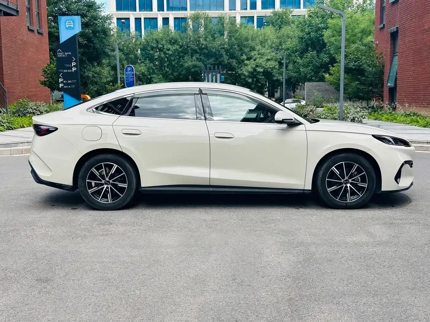 Seal 06 2024 DM-i 80KM Premium — миниатюра 4