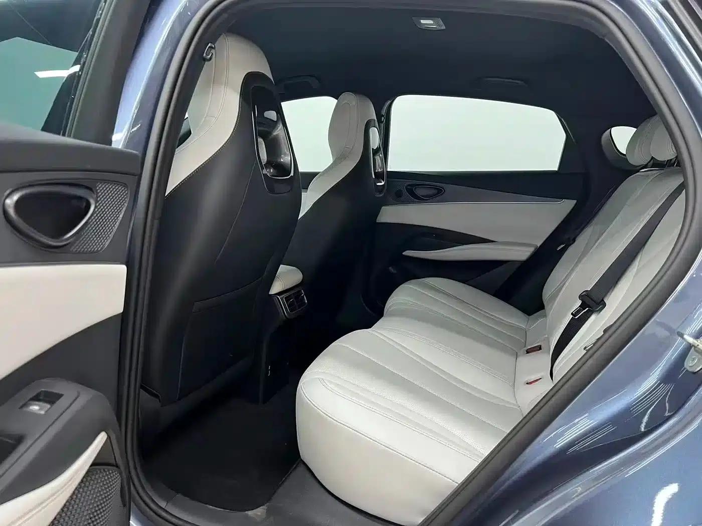 Seal 06 2024 DM-i 80KM Luxury — миниатюра 6