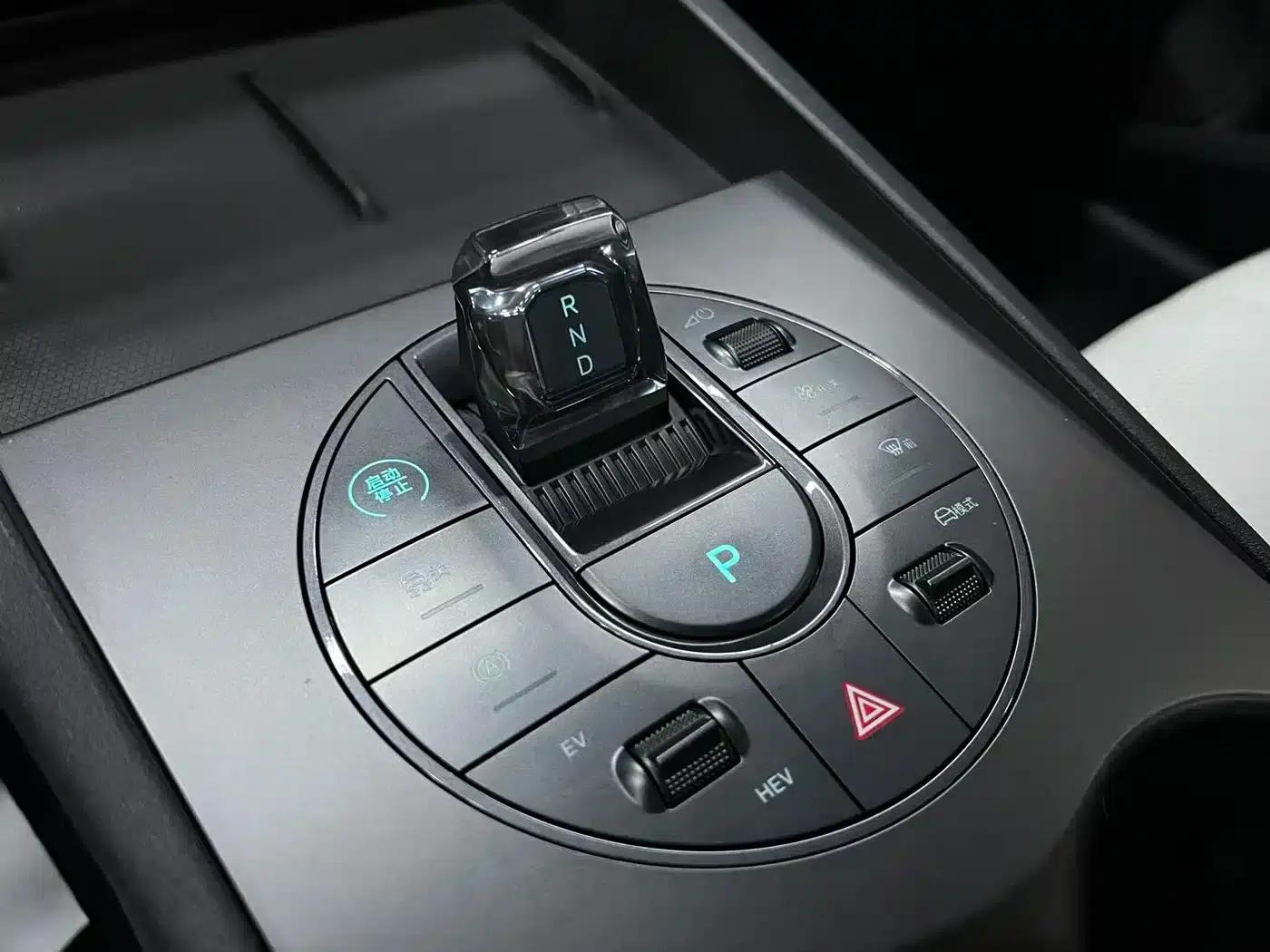 Seal 06 2024 DM-i 80KM Luxury — миниатюра 9