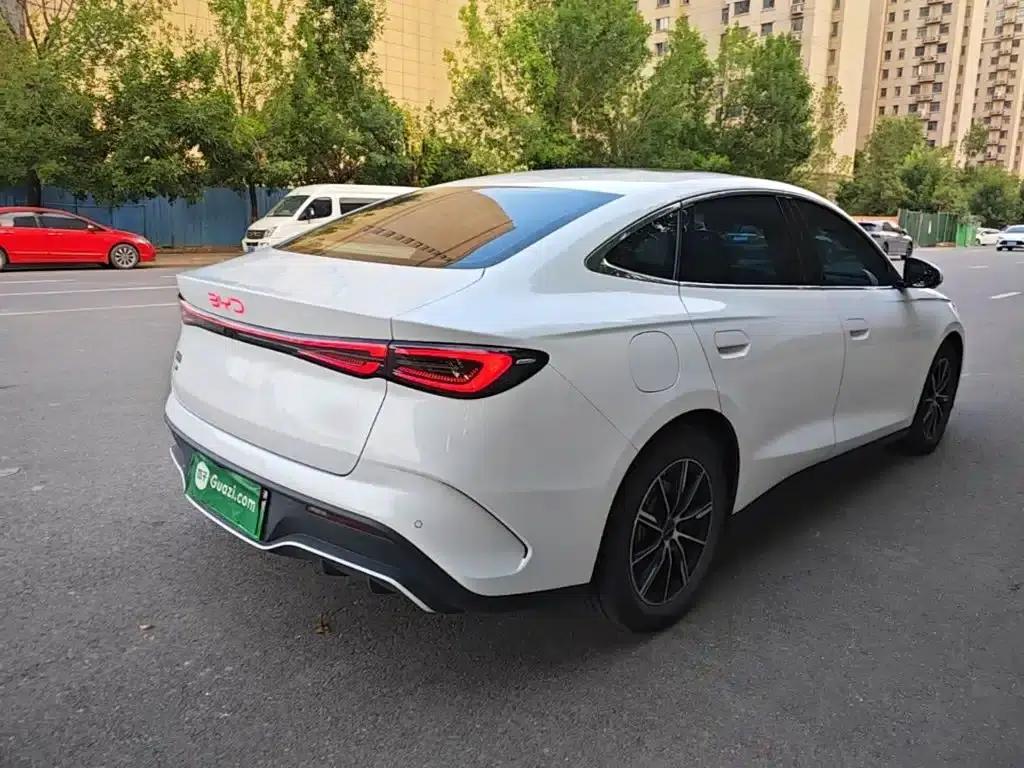 Seal 06 2024 DM-i 120KM Premium Edition — миниатюра 7