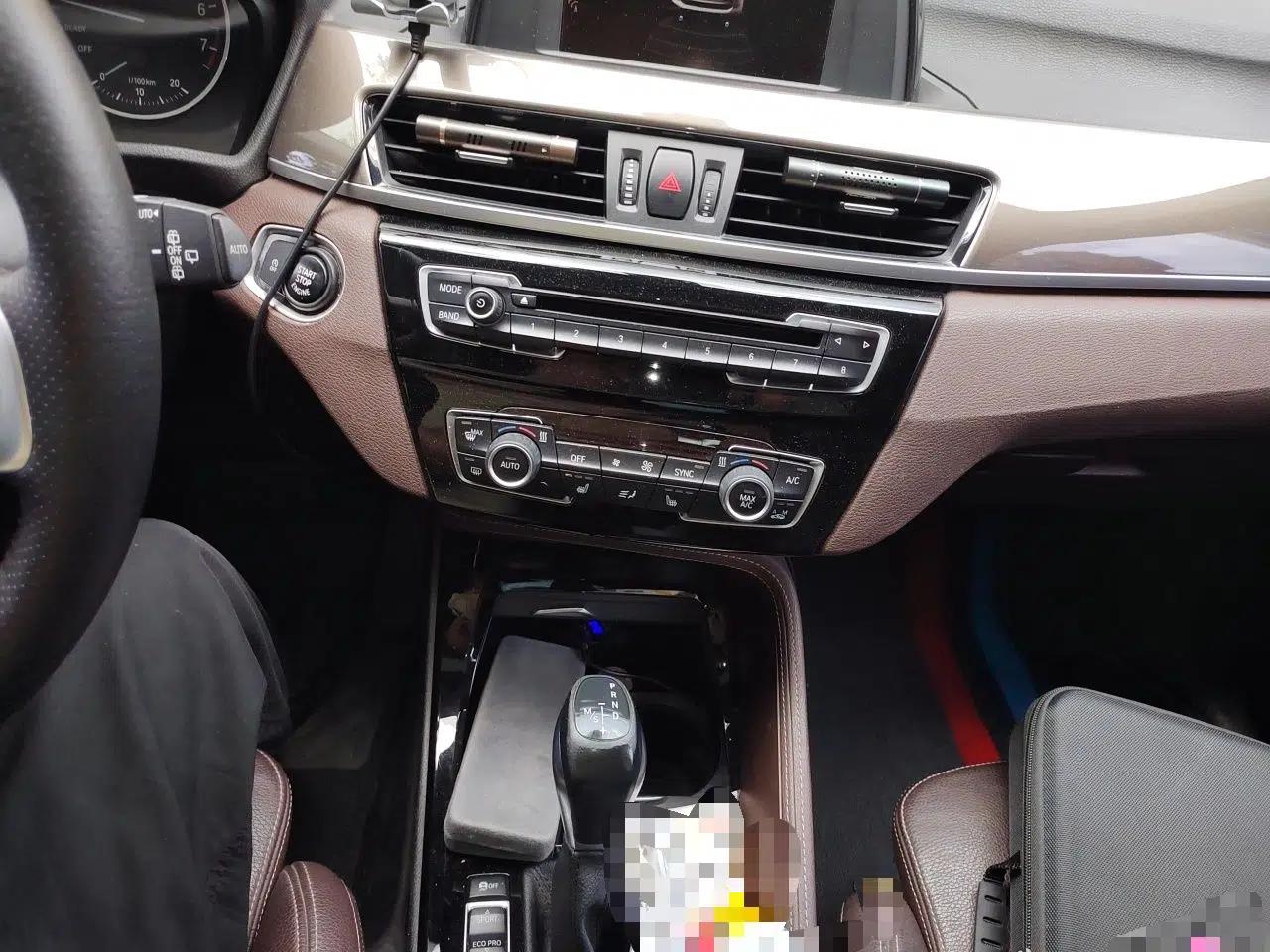 BMW X1 2016 sDrive20Li Luxury Model — миниатюра 13