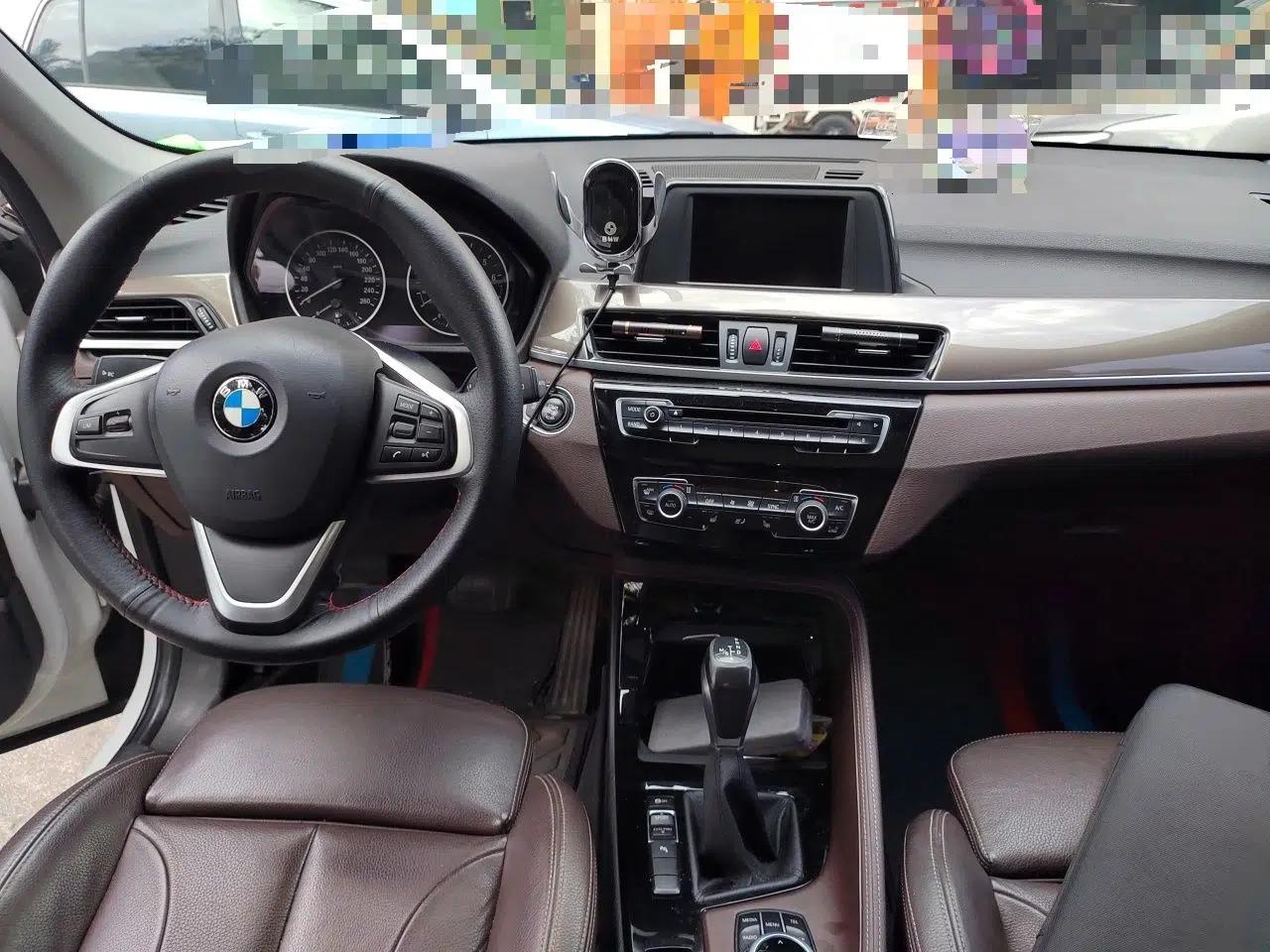 BMW X1 2016 sDrive20Li Luxury Model — миниатюра 9