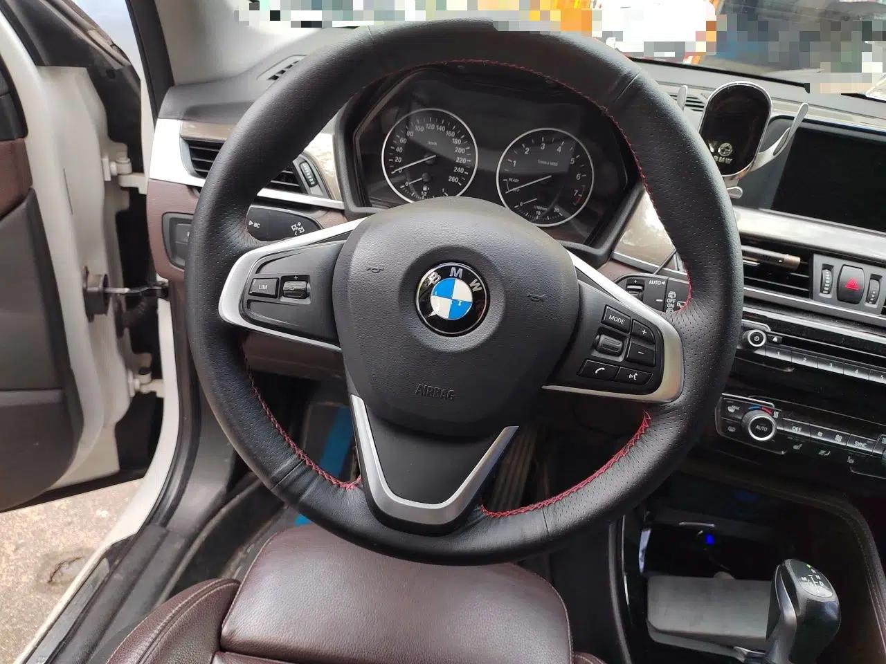 BMW X1 2016 sDrive20Li Luxury Model — миниатюра 10