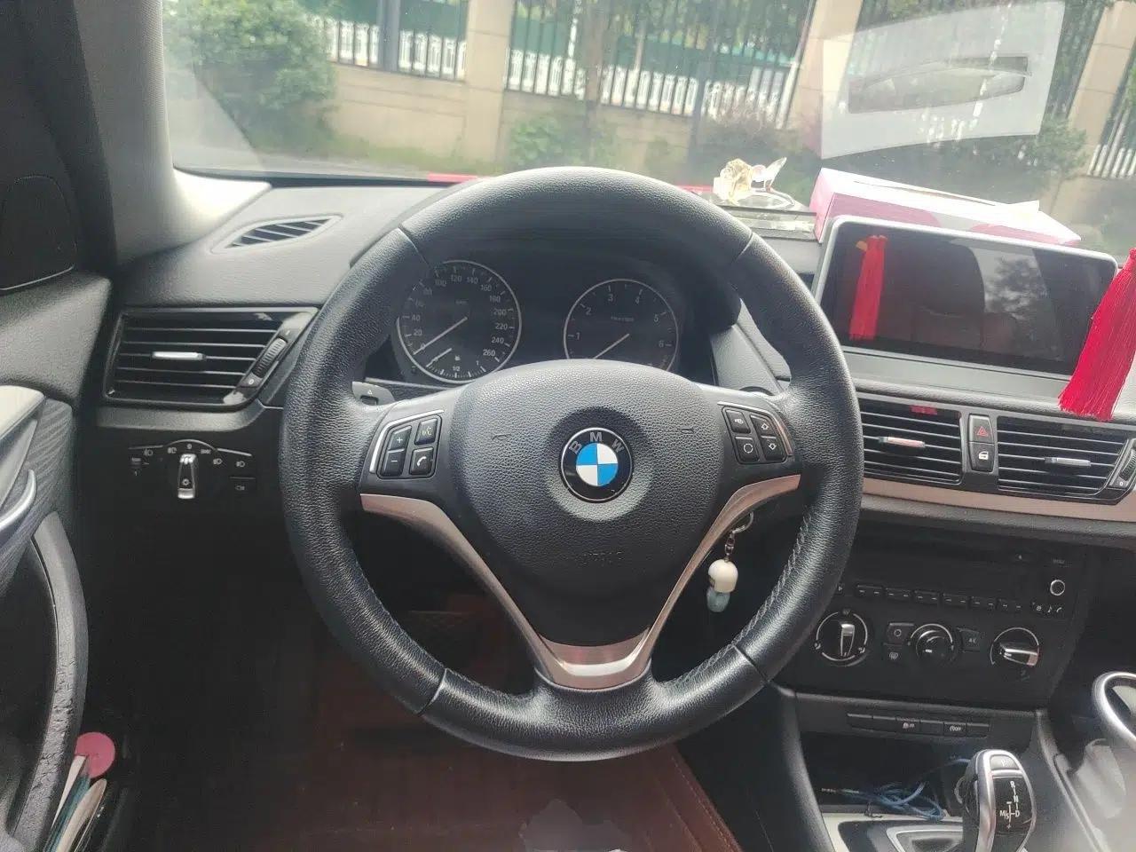 BMW X1 2014 sDrive18i Fashion Model — миниатюра 10