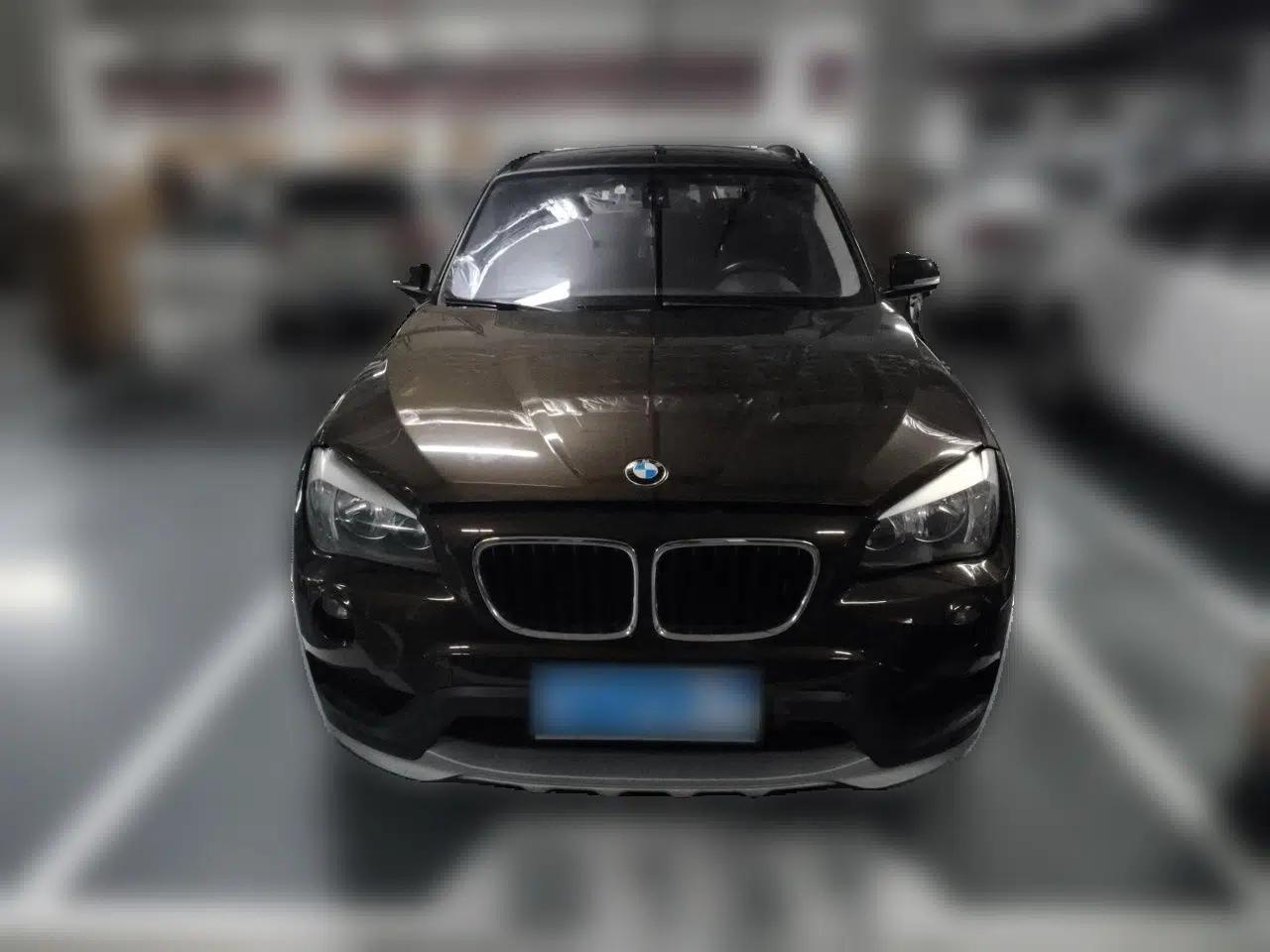 BMW X1 2015 sDrive18i Fashion Upgrade Edition — миниатюра 2