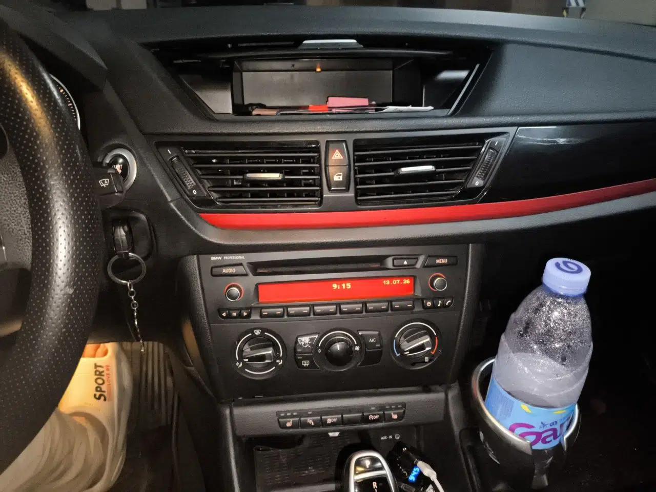 BMW X1 2015 sDrive18i Fashion Upgrade Edition — миниатюра 13