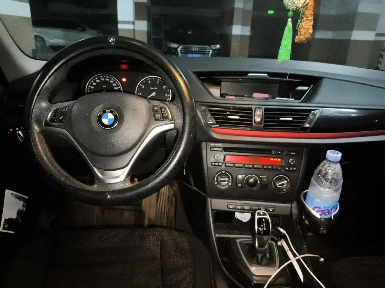 BMW X1 2015 sDrive18i Fashion Upgrade Edition — миниатюра 9
