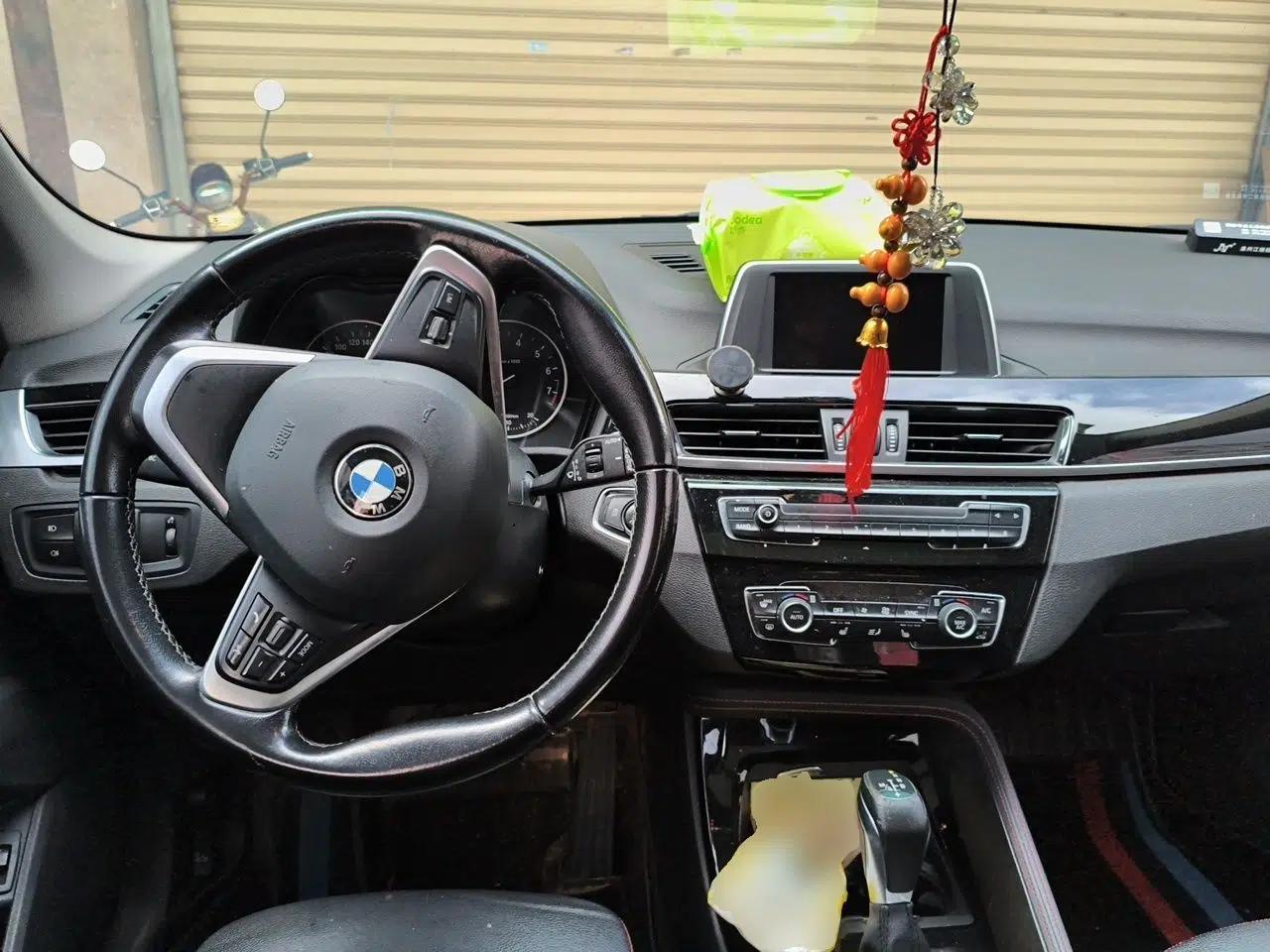 BMW X1 2018 sDrive18Li Luxury Model — миниатюра 9