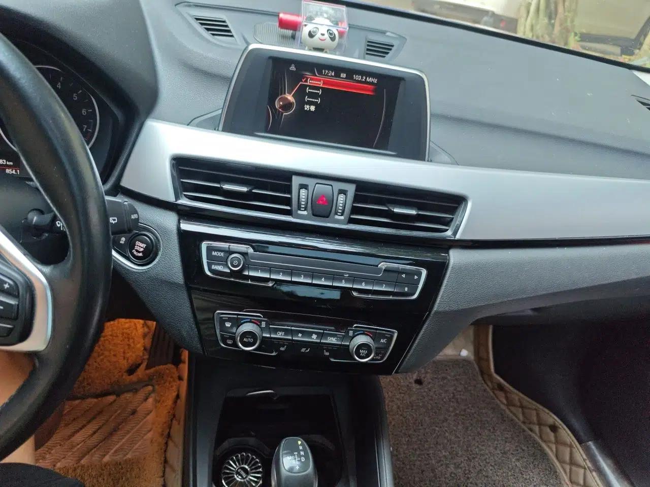 BMW X1 2016 sDrive18Li Premium Edition — миниатюра 13