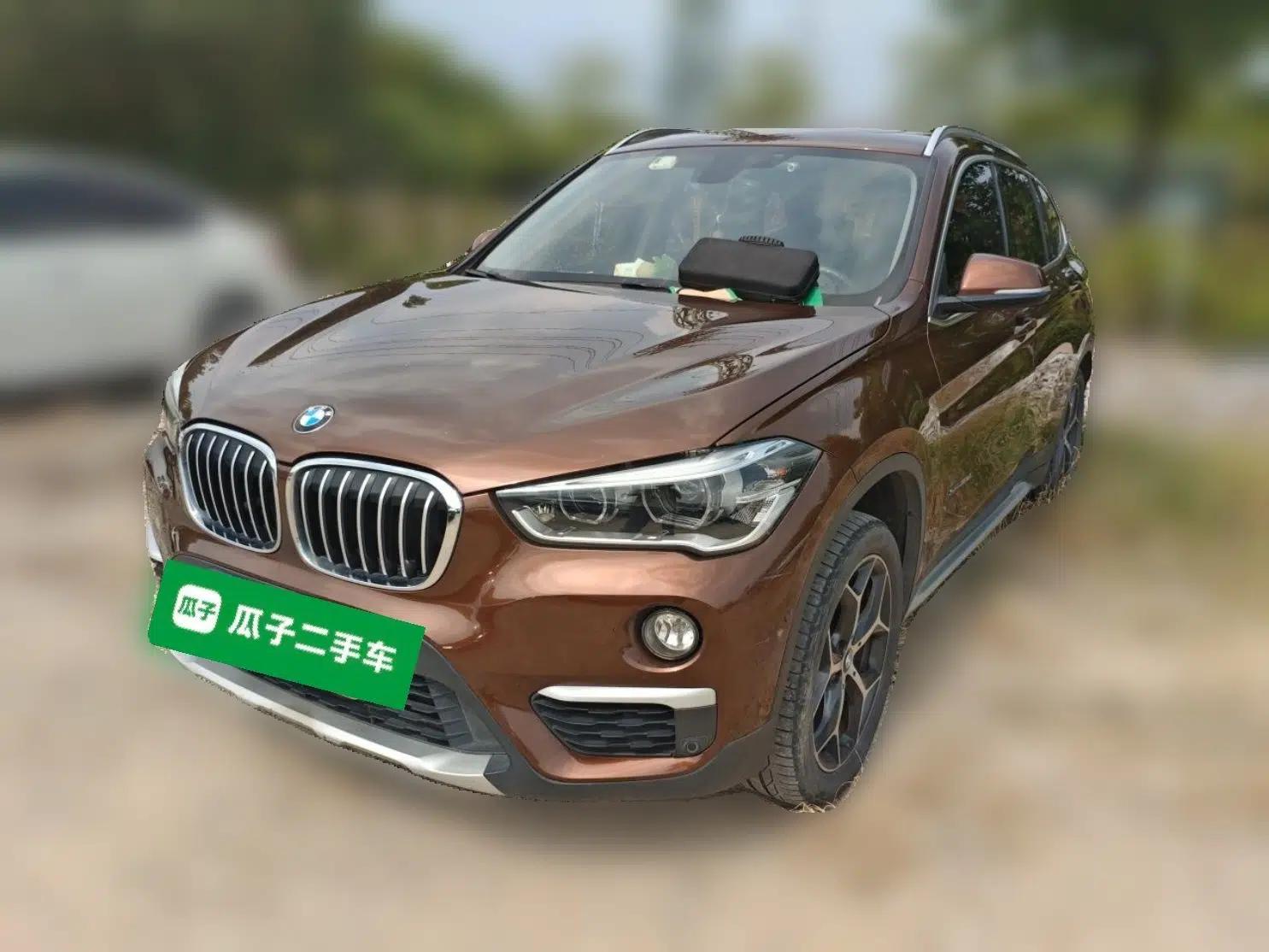 BMW X1 2016 sDrive18Li Luxury Model — миниатюра 1