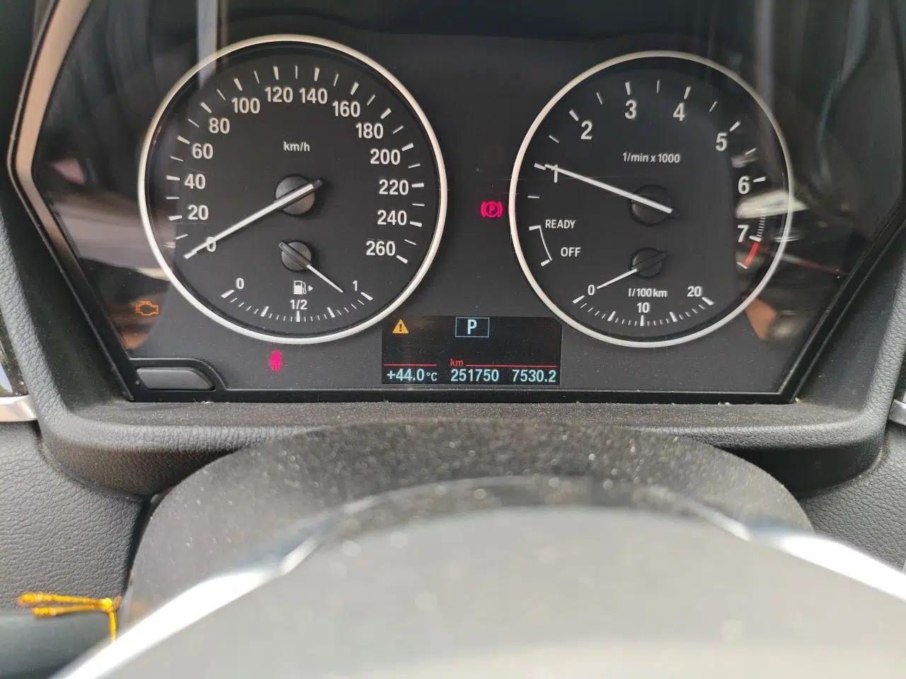 BMW X1 2016 sDrive18Li Luxury Model — миниатюра 12