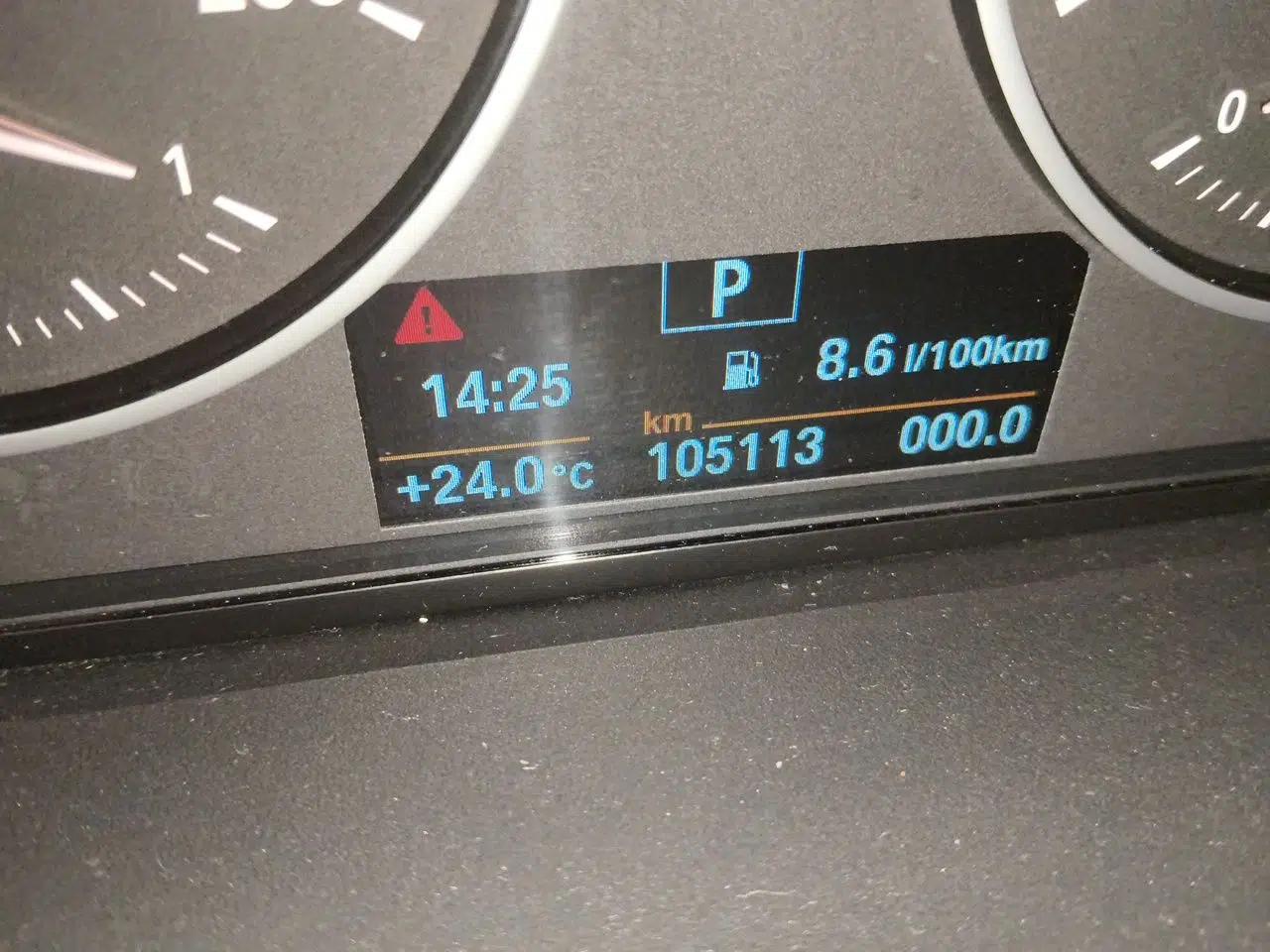 BMW X1 2016 sDrive18Li Premium Edition — миниатюра 16