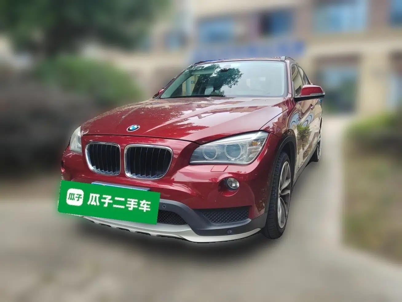 BMW X1 2015 sDrive18i Leading Edition — миниатюра 1