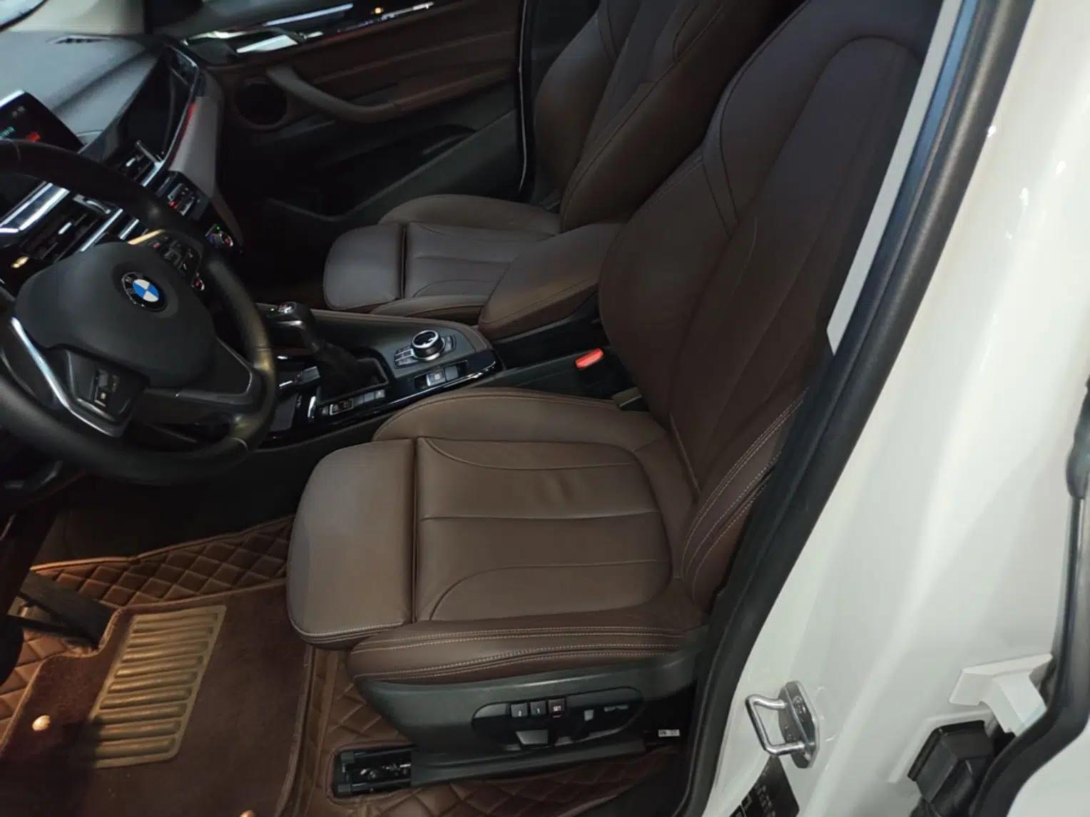 BMW X1 2018 xDrive20Li Luxury Edition — миниатюра 17