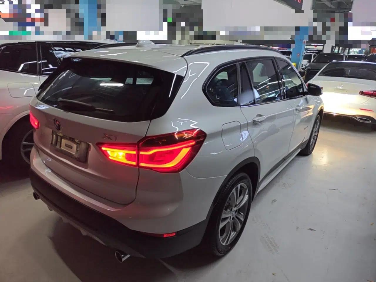 BMW X1 2018 xDrive20Li Luxury Edition — миниатюра 6