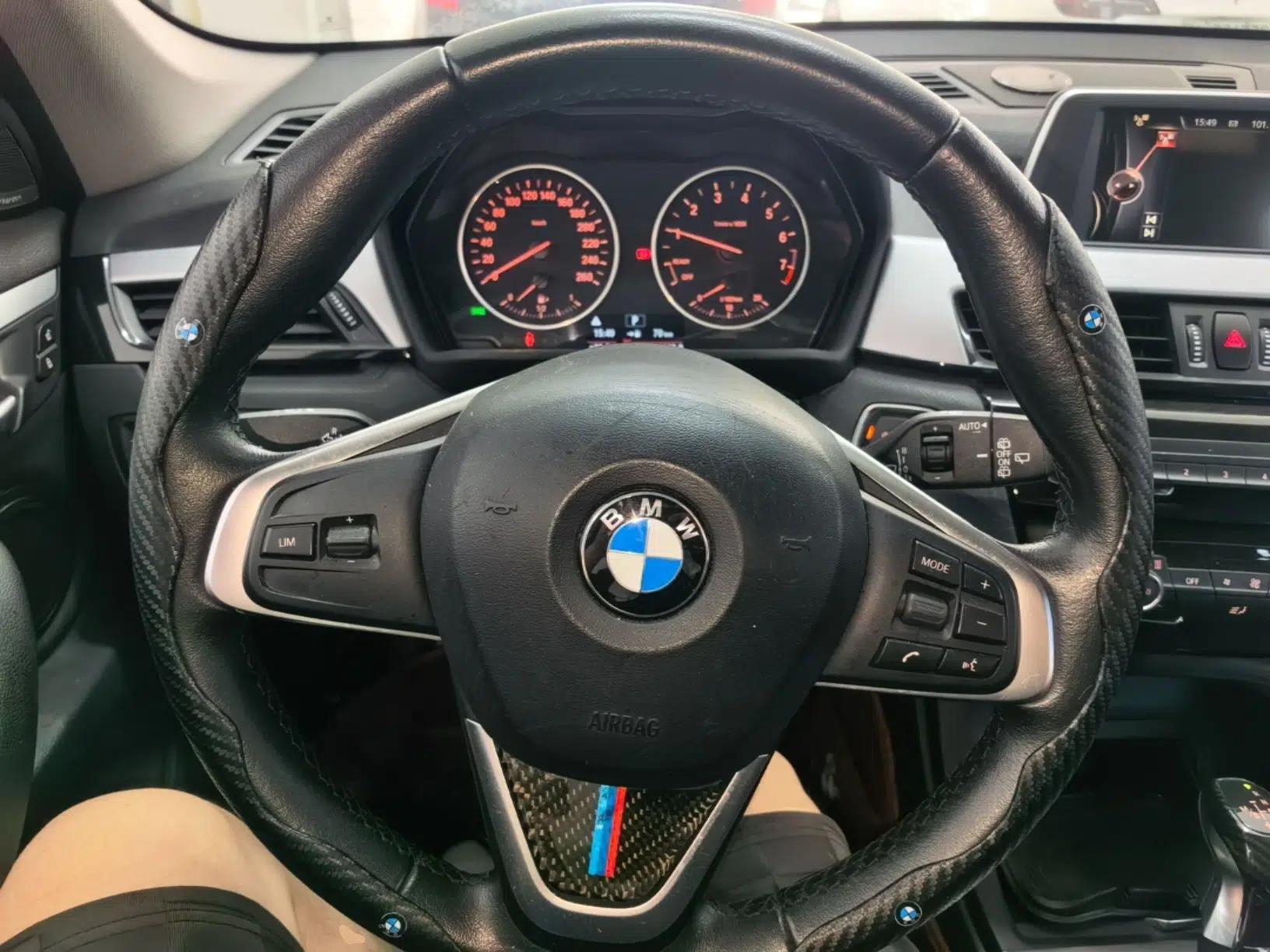 BMW X1 2018 sDrive20Li Leading Model — миниатюра 18