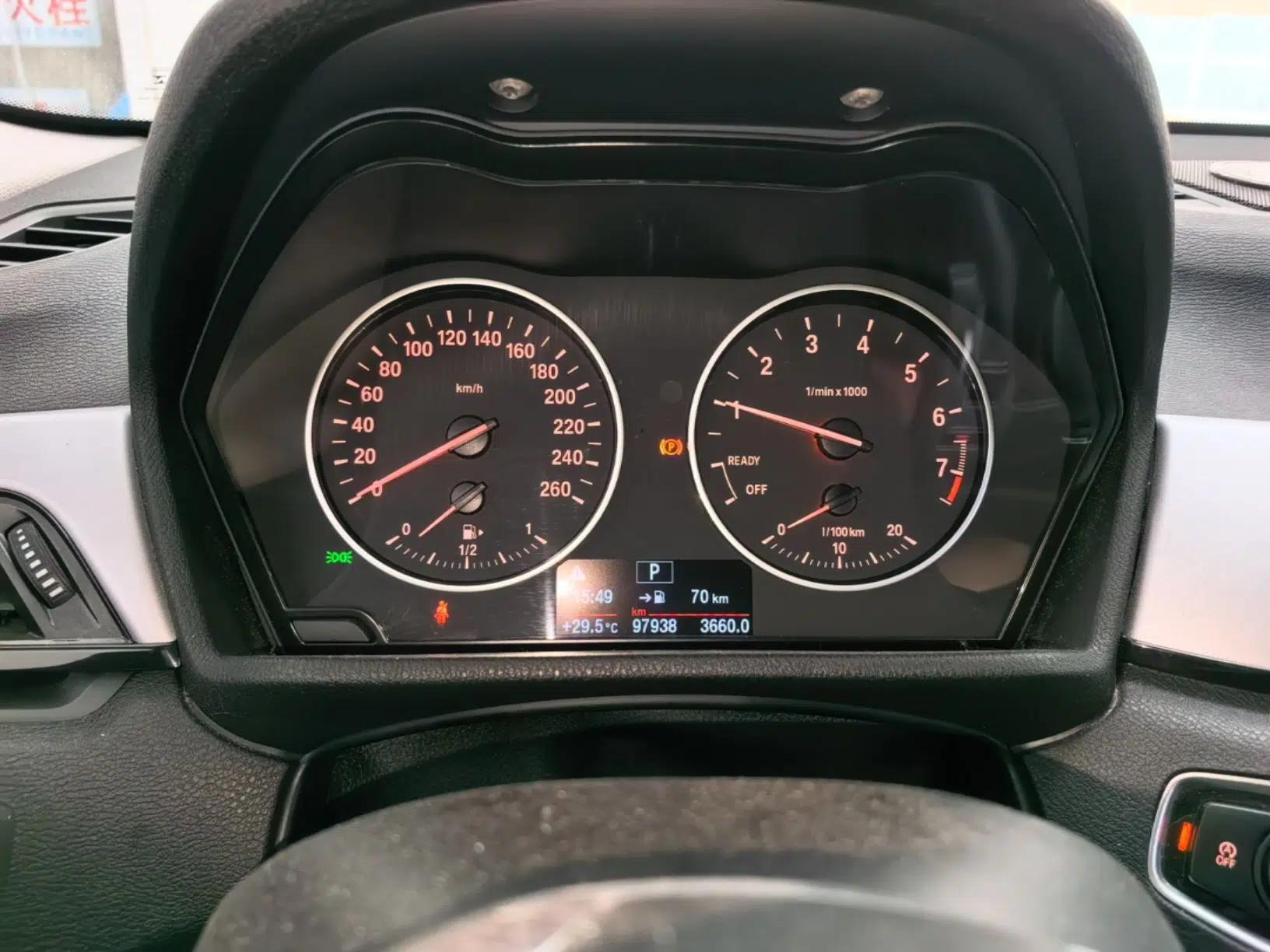 BMW X1 2018 sDrive20Li Leading Model — миниатюра 19