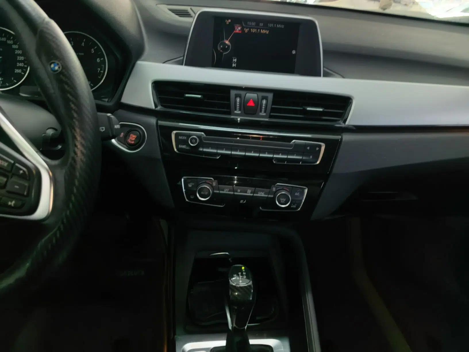 BMW X1 2018 sDrive20Li Leading Model — миниатюра 20