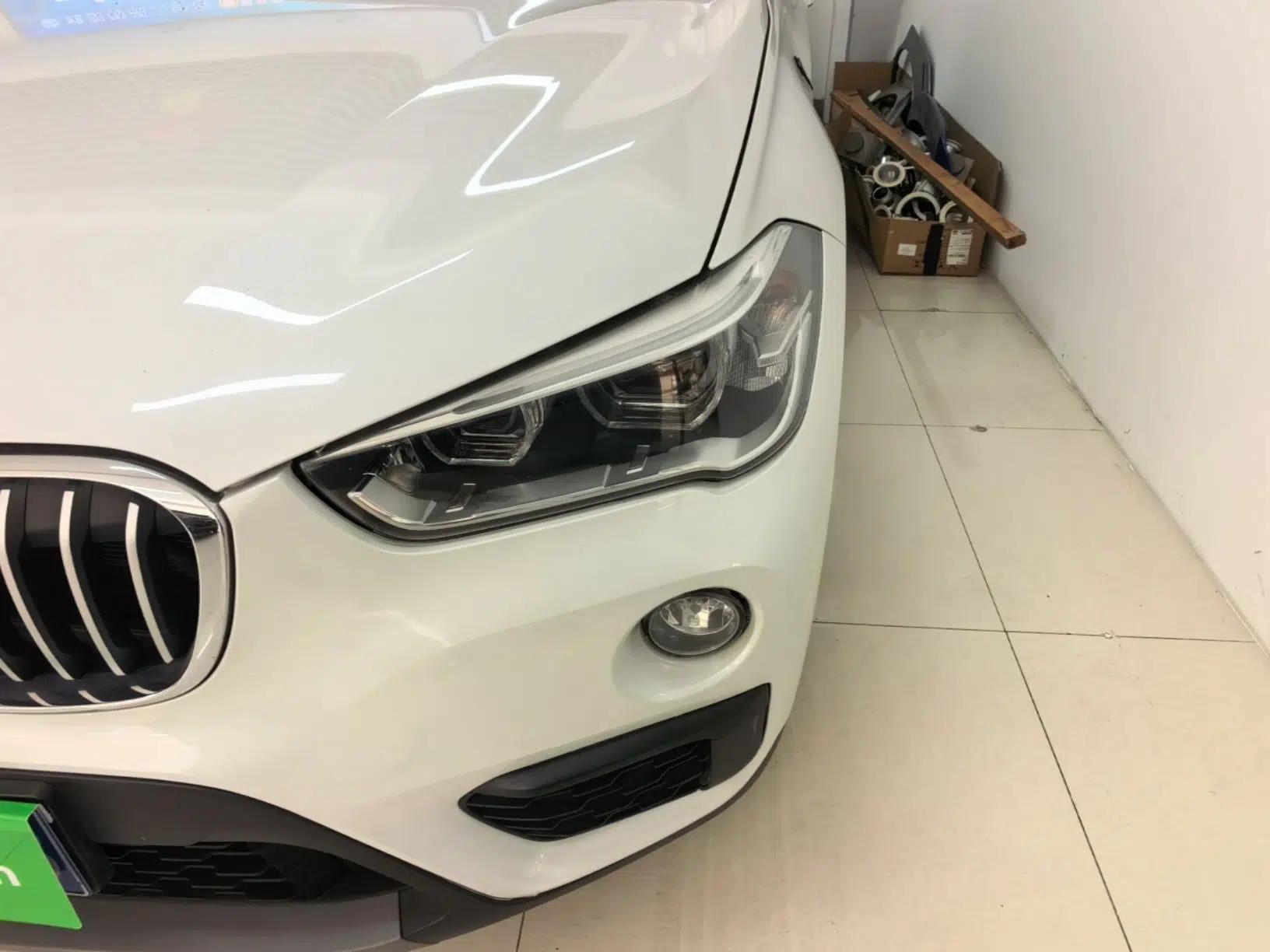 BMW X1 2018 sDrive20Li Leading Model — миниатюра 8