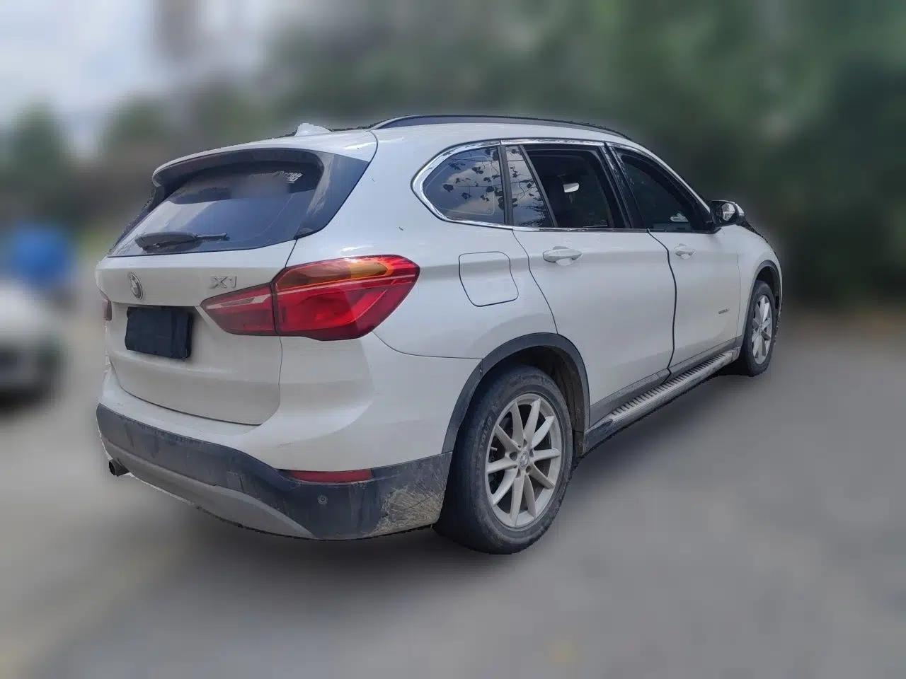 BMW X1 2016 sDrive18Li Fashion Model — миниатюра 6