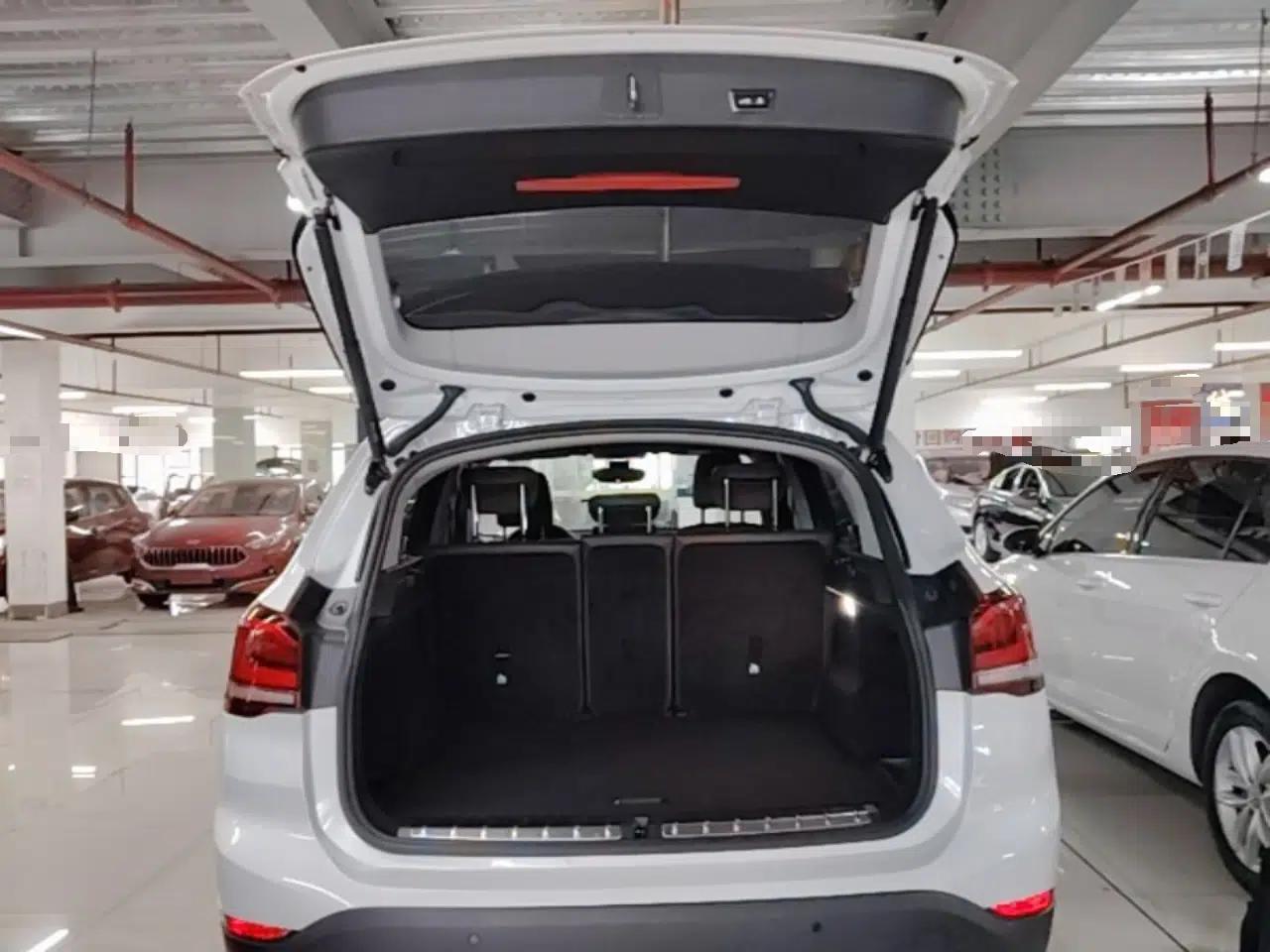 BMW X1 2021 Revised xDrive25Li Premium Edition — миниатюра 22