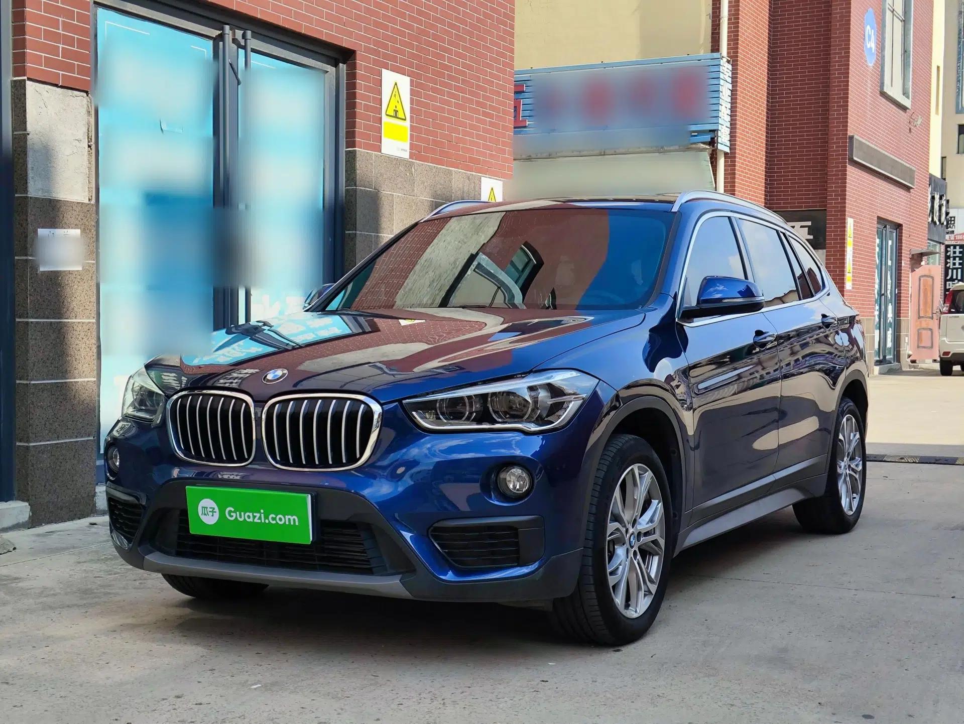 BMW X1 2019 sDrive20Li Leading Model — миниатюра 1