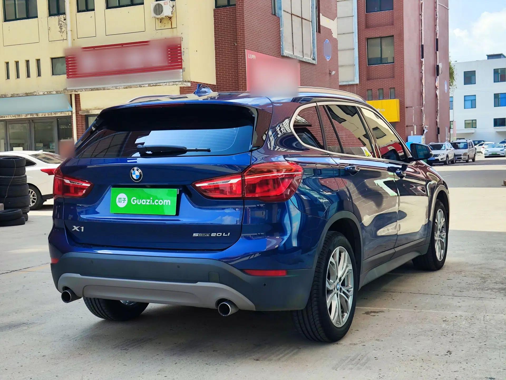 BMW X1 2019 sDrive20Li Leading Model — миниатюра 6