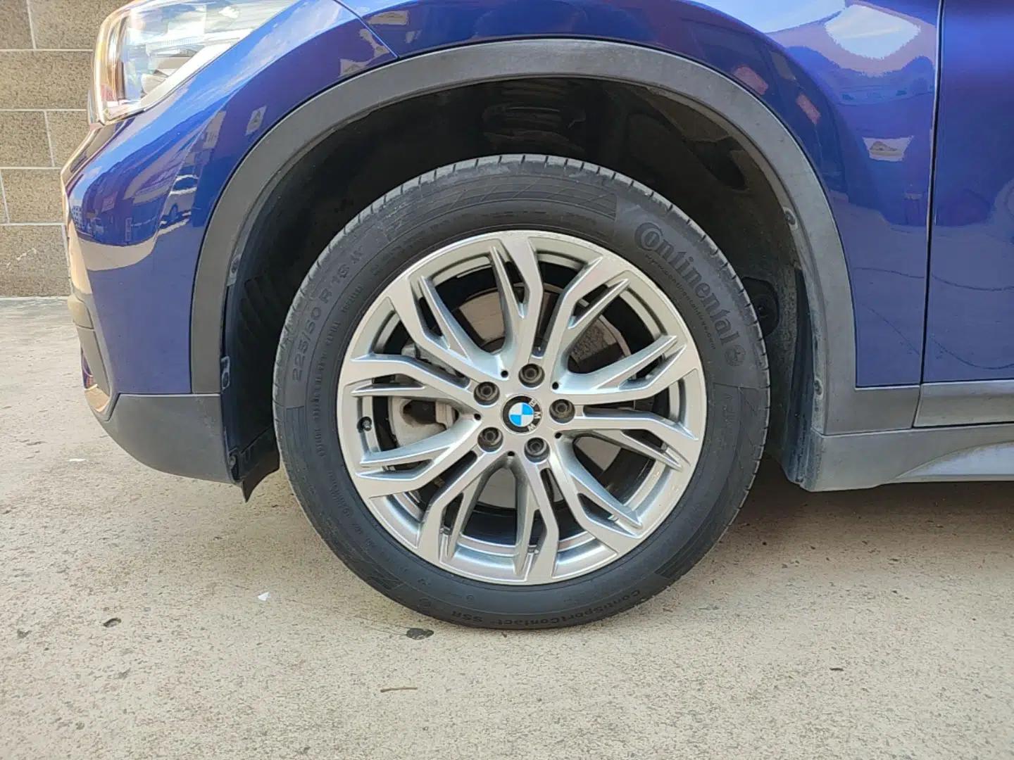 BMW X1 2019 sDrive20Li Leading Model — миниатюра 10