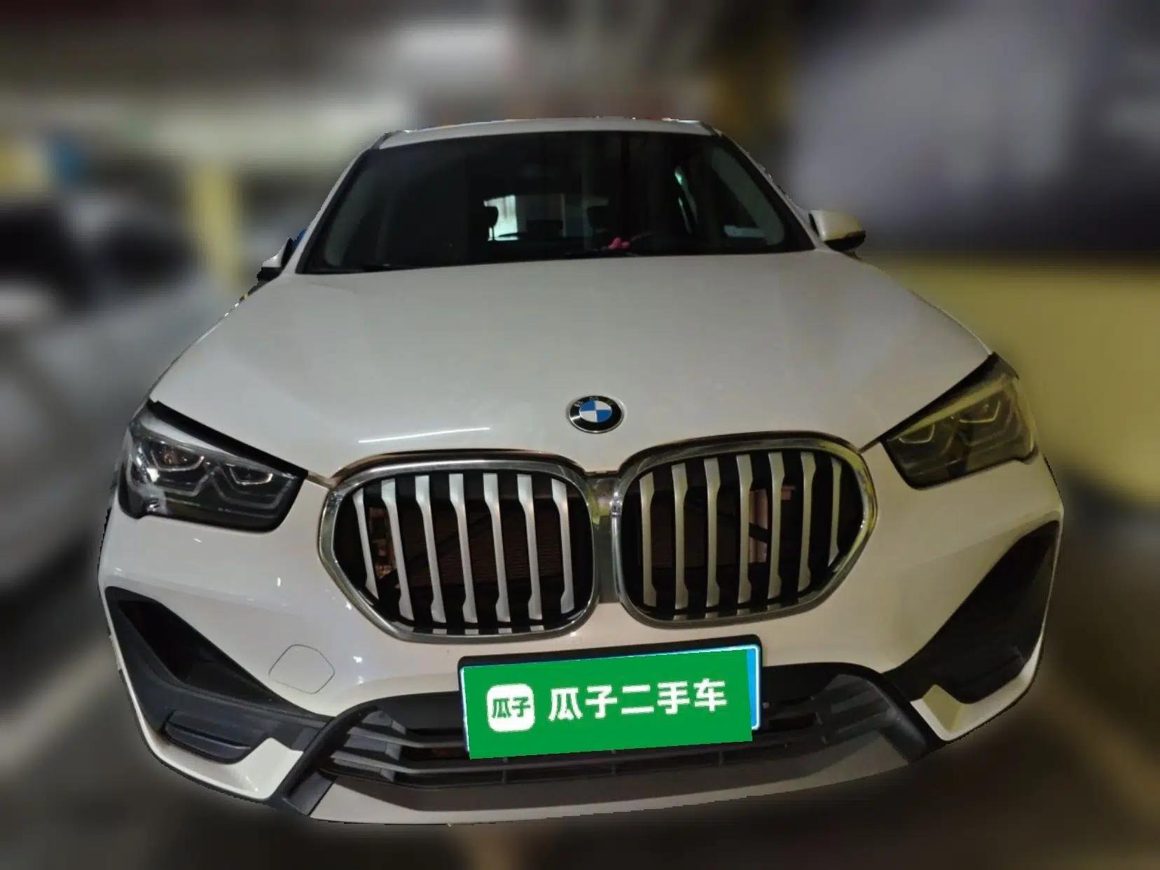 BMW X1 2020 sDrive25Li Leading Model — миниатюра 2