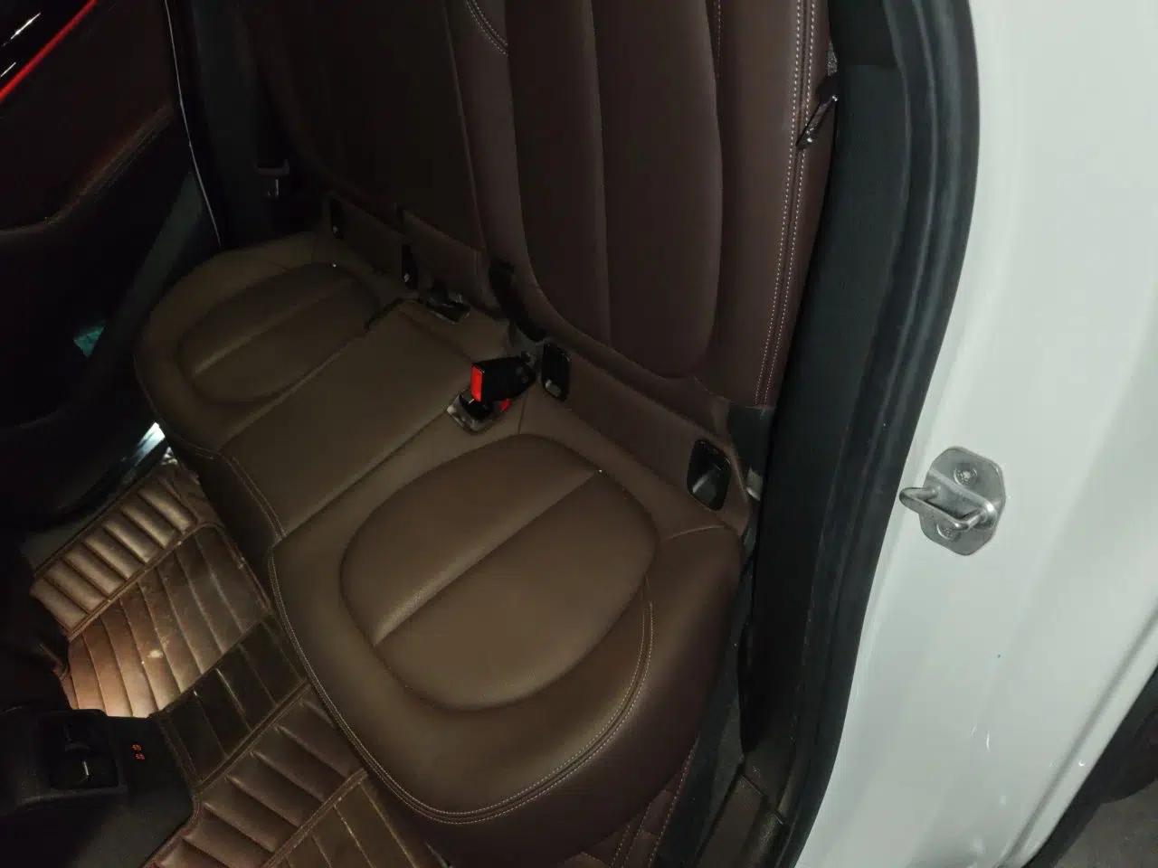 BMW X1 2020 sDrive25Li Leading Model — миниатюра 17