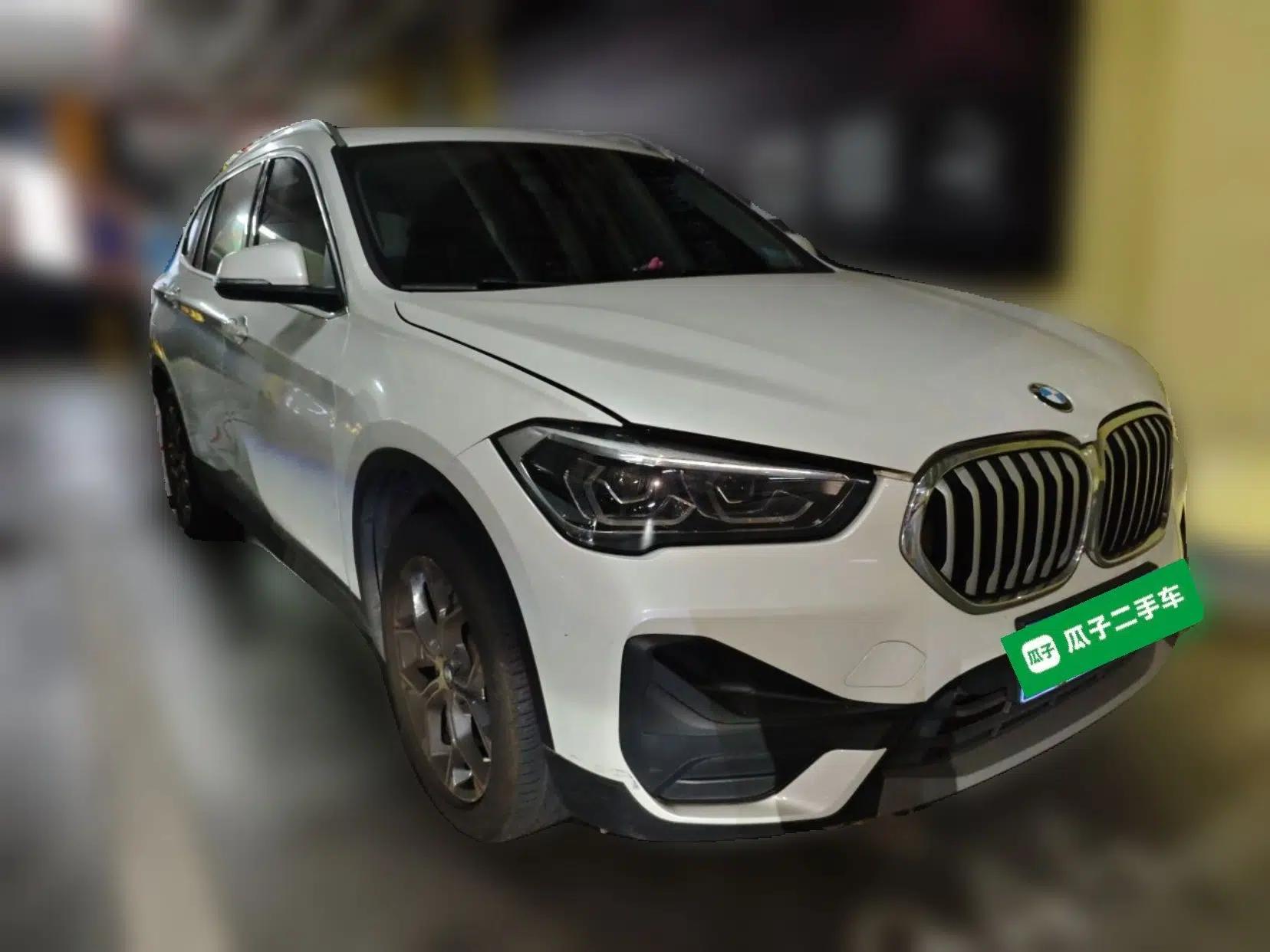BMW X1 2020 sDrive25Li Leading Model — миниатюра 3