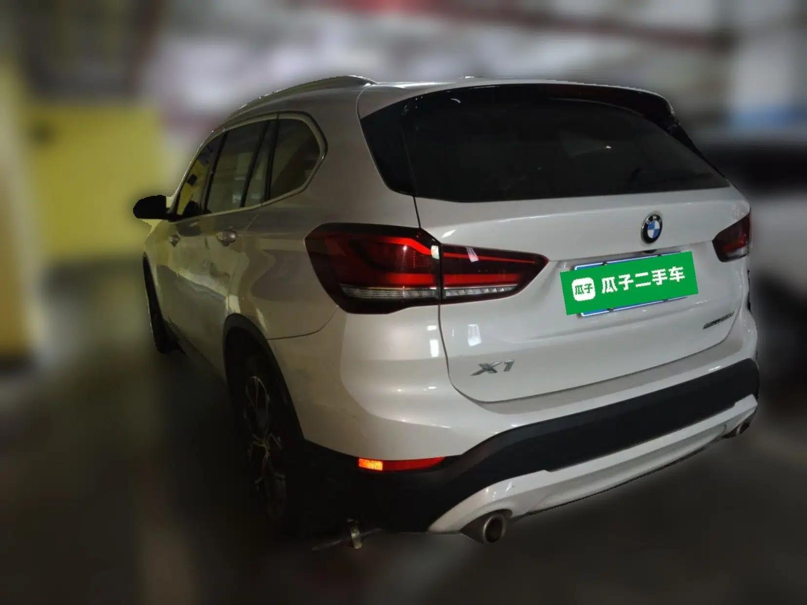 BMW X1 2020 sDrive25Li Leading Model — миниатюра 4