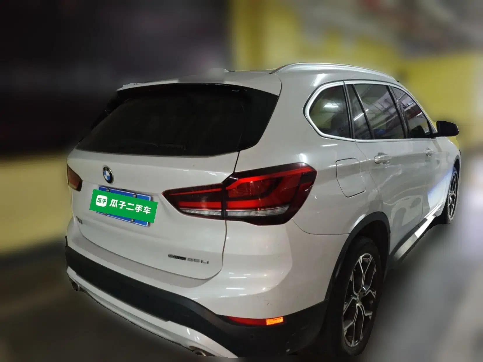 BMW X1 2020 sDrive25Li Leading Model — миниатюра 6