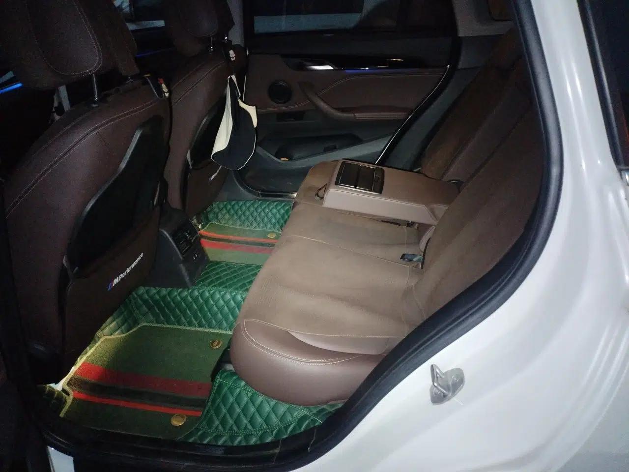BMW X1 2020 sDrive25Li Leading Model — миниатюра 17