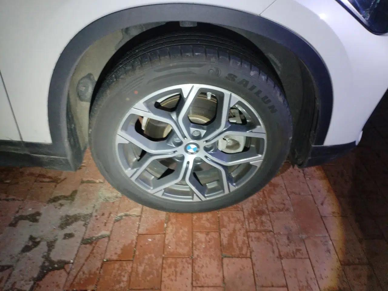 BMW X1 2020 sDrive25Li Leading Model — миниатюра 8