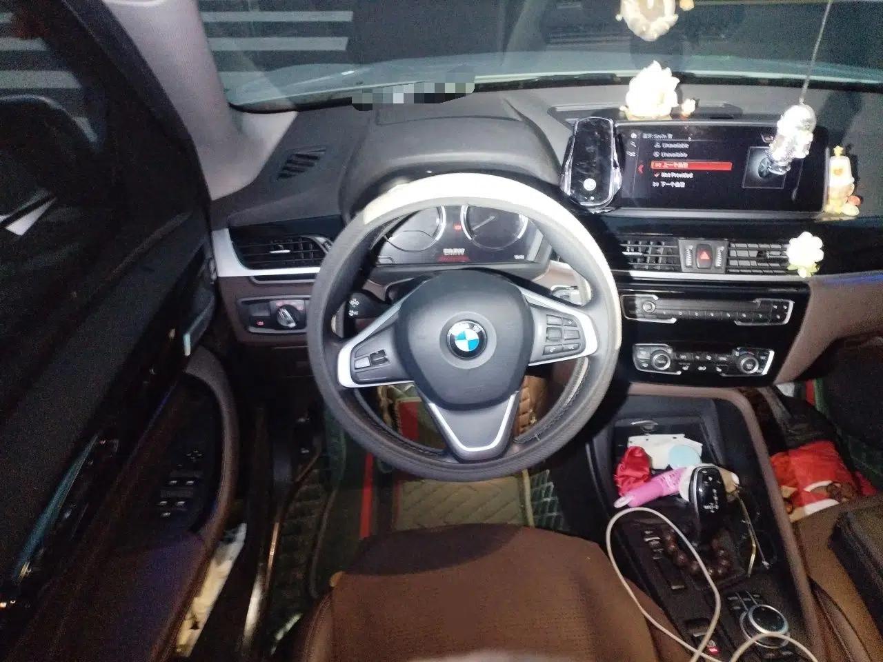 BMW X1 2020 sDrive25Li Leading Model — миниатюра 10