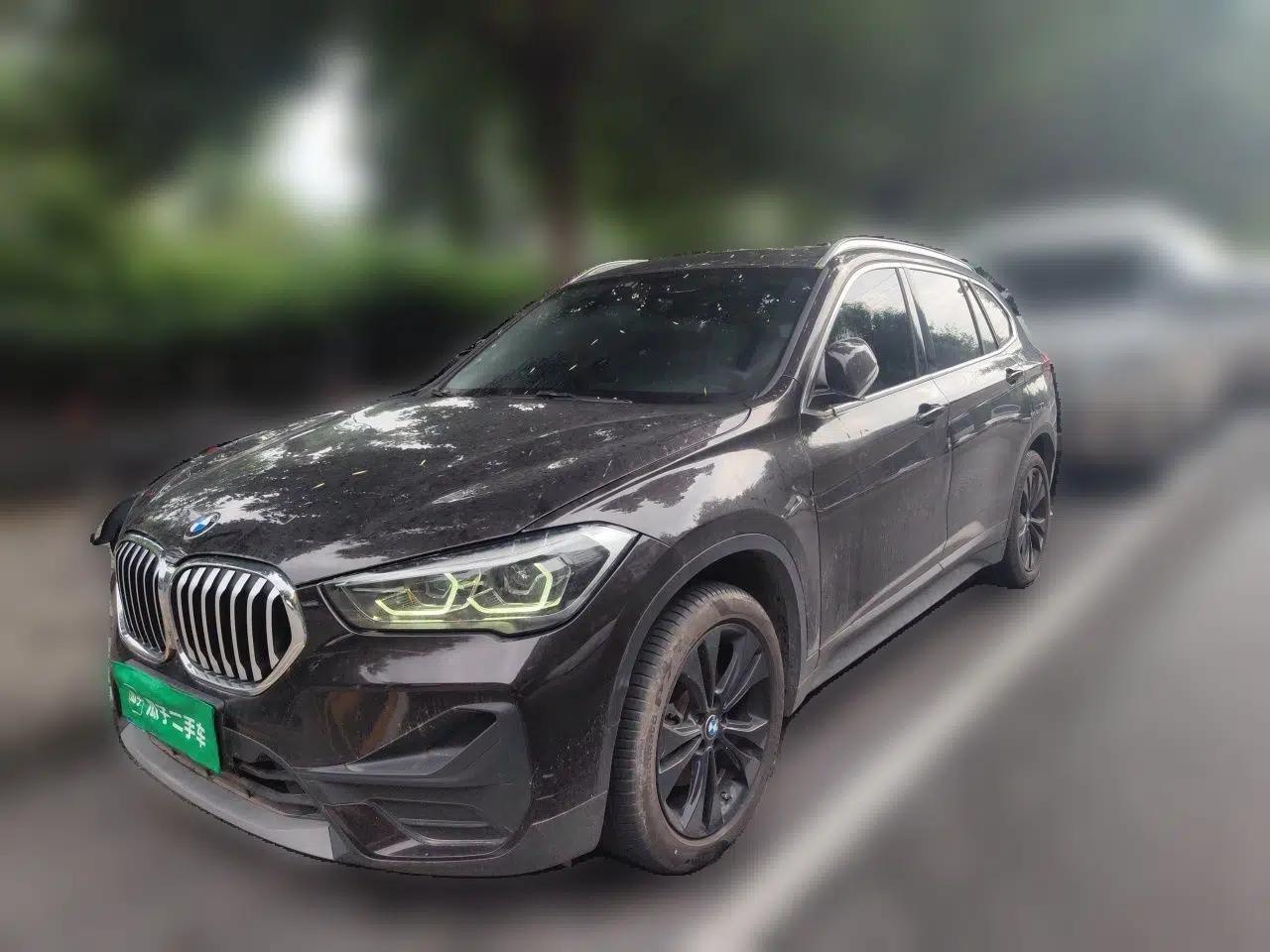 BMW X1 2021 sDrive20Li Fashion Model — миниатюра 1