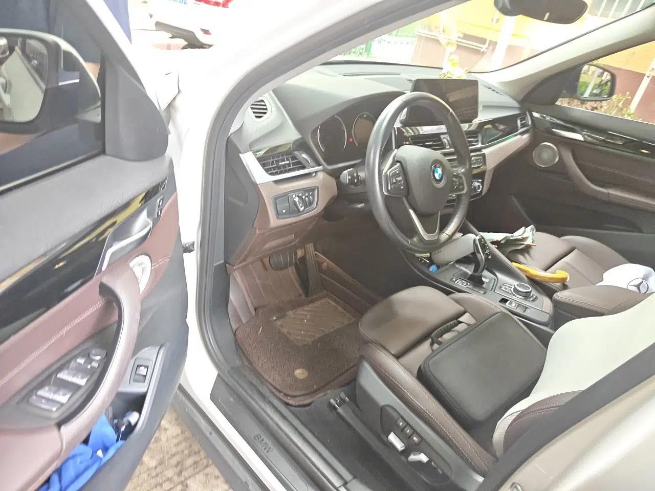 BMW X1 2021 sDrive20Li Fashion Model — миниатюра 16