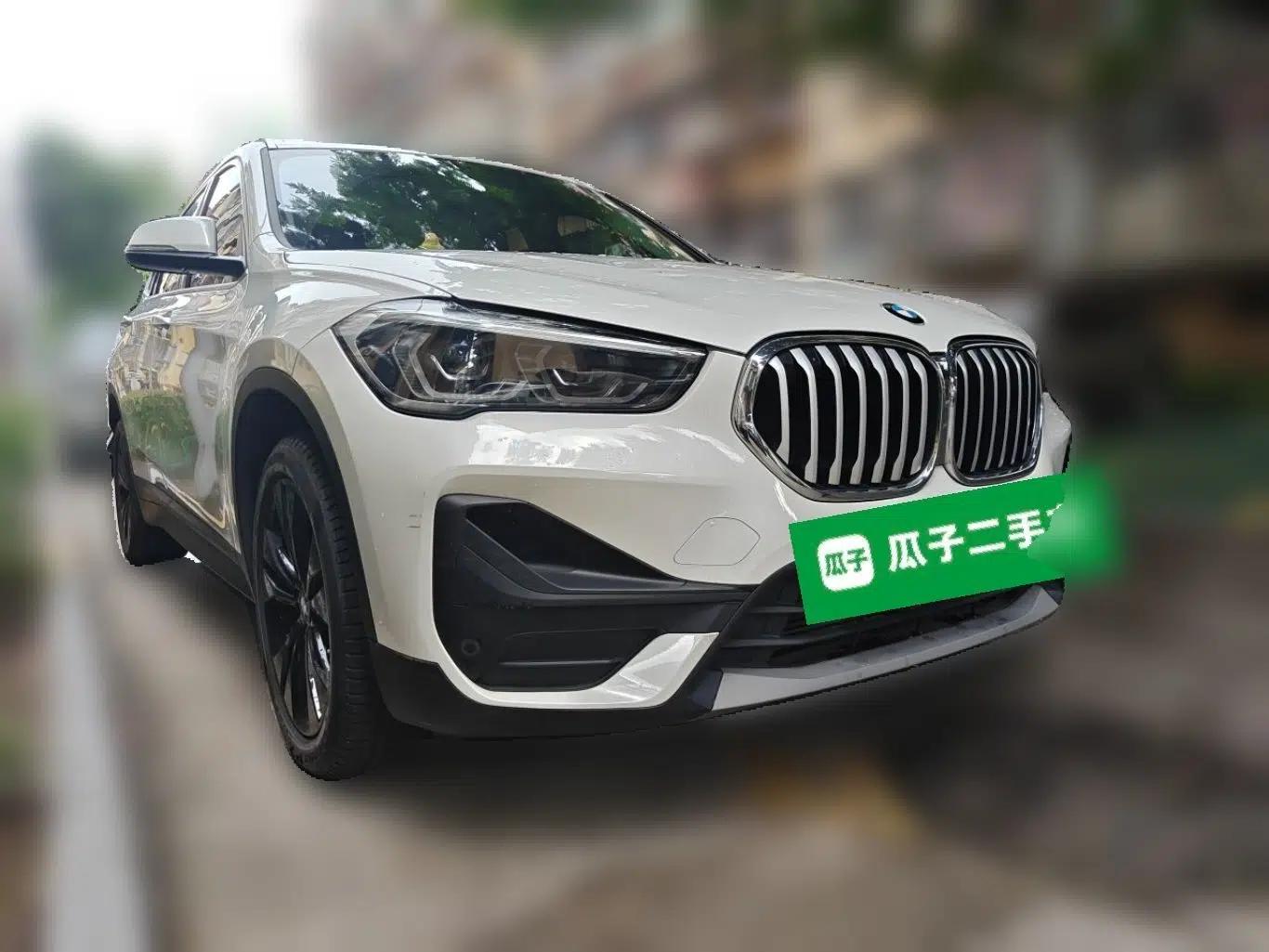 BMW X1 2021 sDrive20Li Fashion Model — миниатюра 3