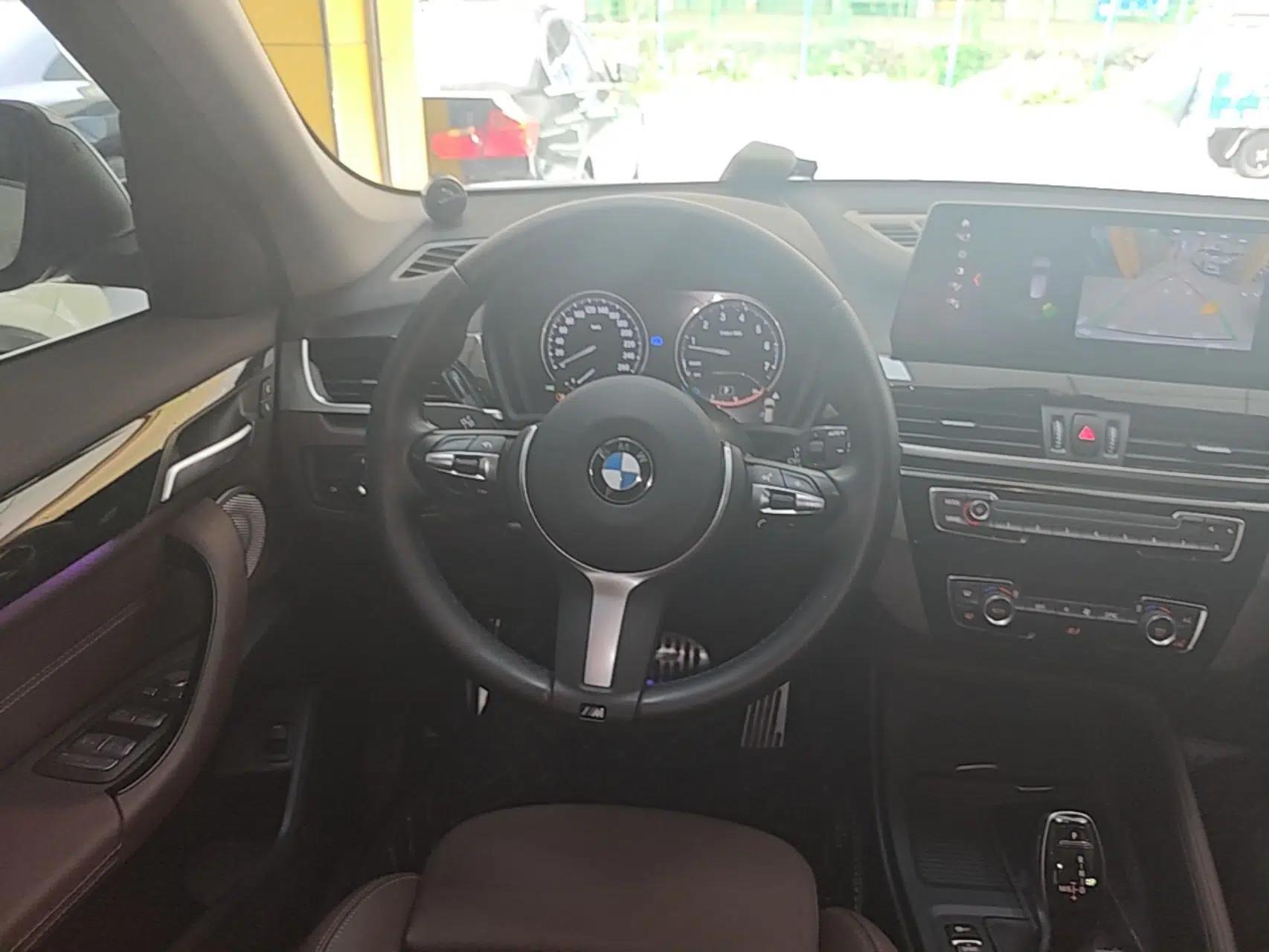 BMW X1 2021 sDrive25Li Leading Model — миниатюра 13