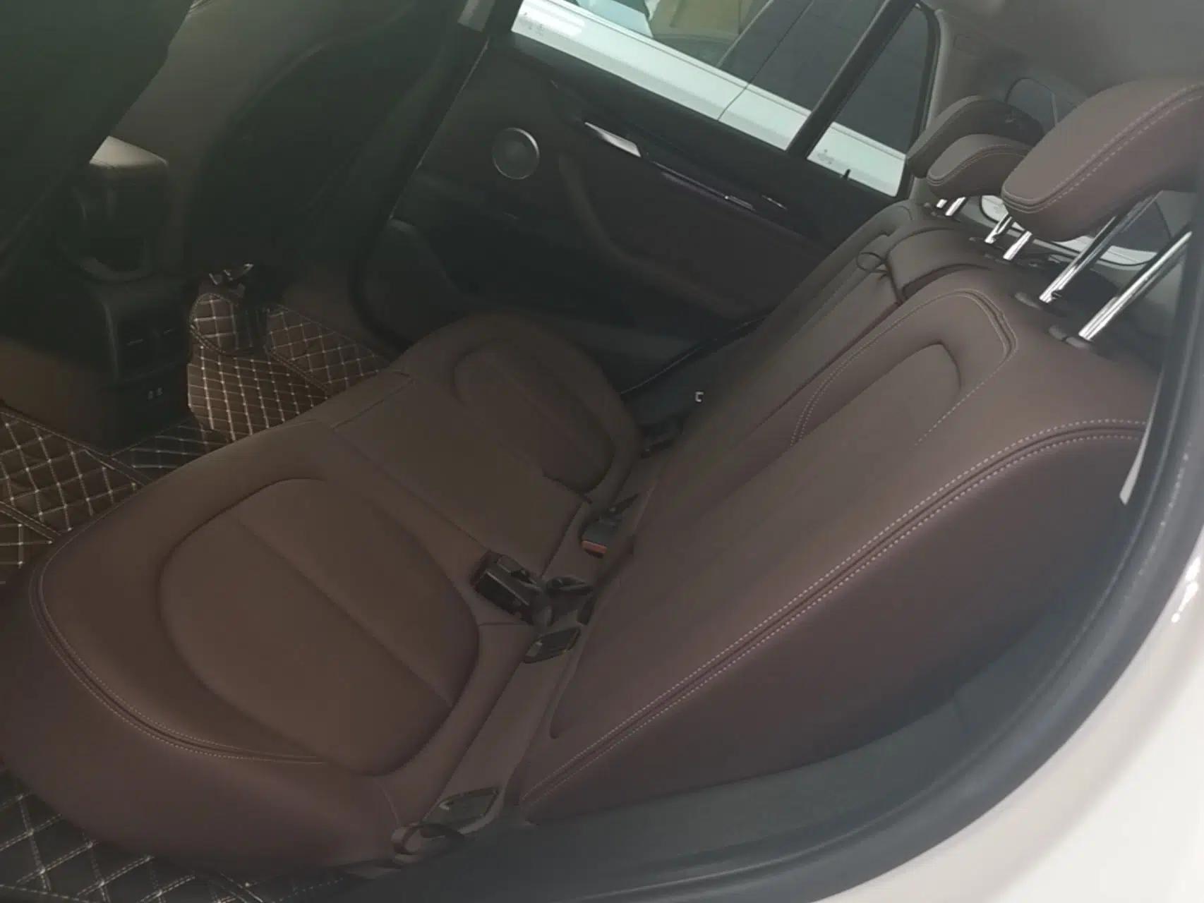 BMW X1 2021 sDrive25Li Leading Model — миниатюра 20
