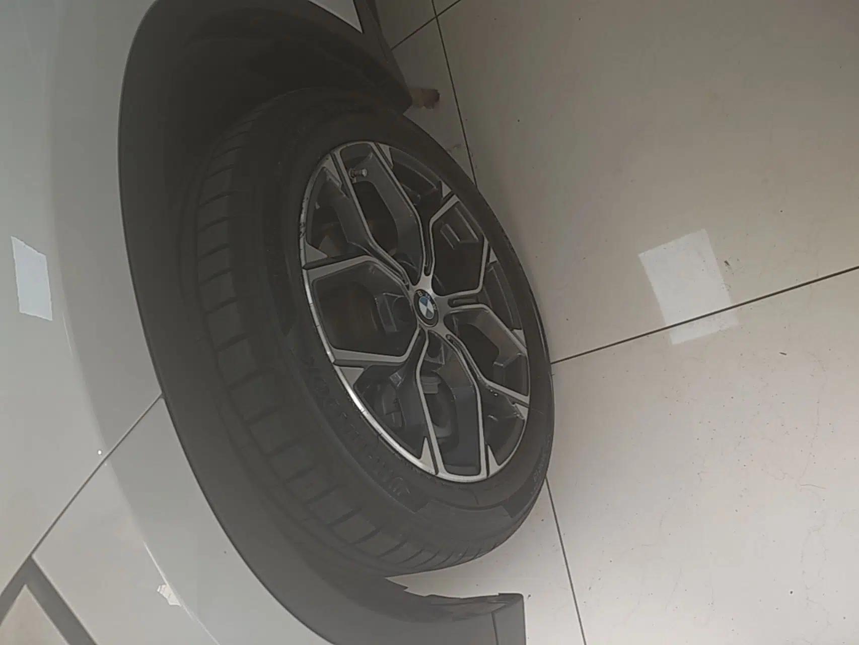 BMW X1 2021 sDrive25Li Leading Model — миниатюра 10