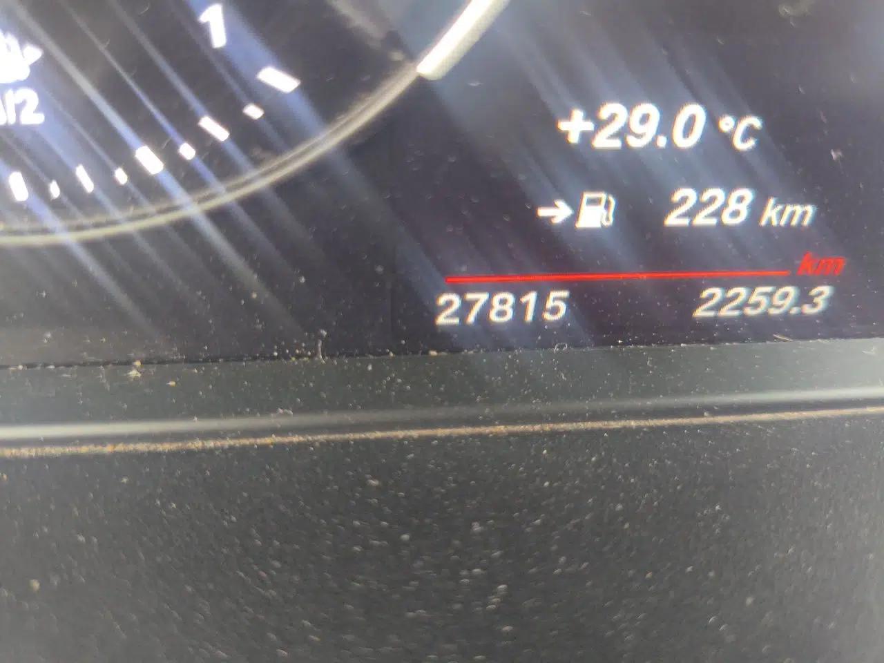 BMW X1 2022 sDrive25Li Leading Model — миниатюра 12