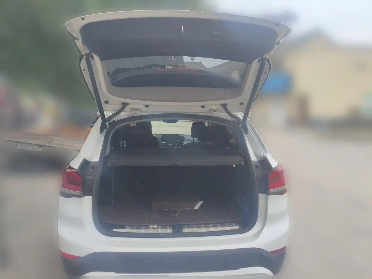 BMW X1 2022 sDrive25Li Leading Model — миниатюра 19