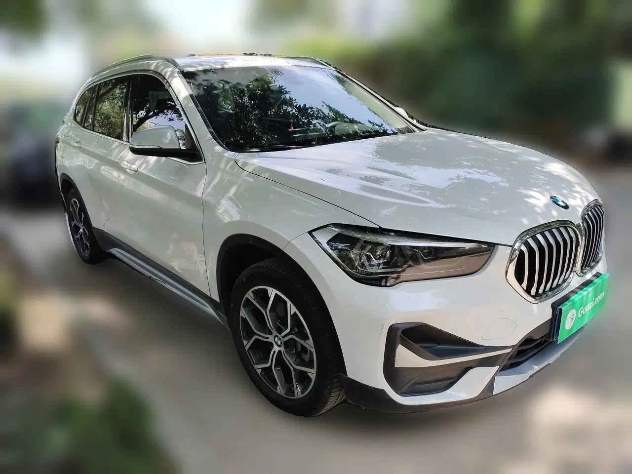 BMW X1 2022 sDrive20Li Fashion Model — миниатюра 3