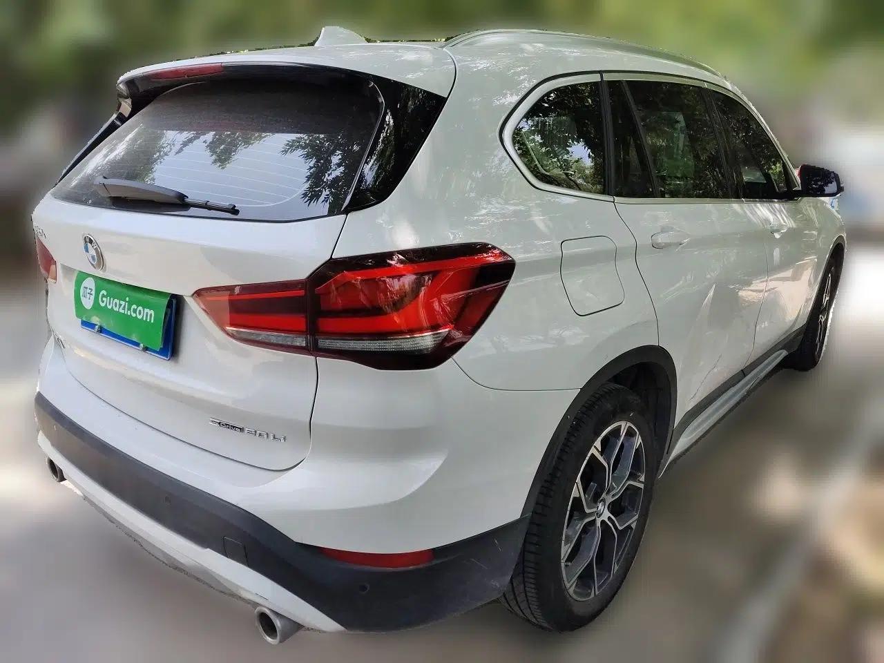 BMW X1 2022 sDrive20Li Fashion Model — миниатюра 6