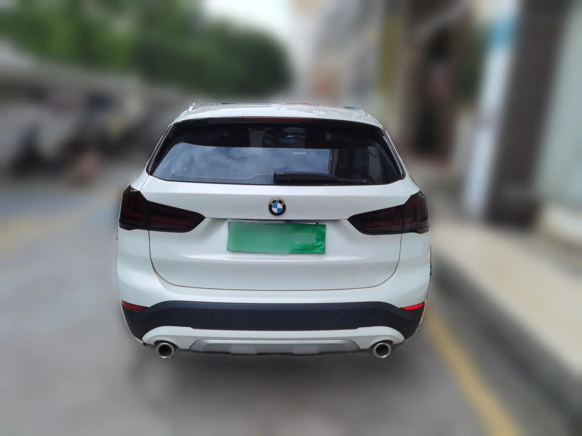 BMW X1 2022 sDrive20Li Fashion Model — миниатюра 5
